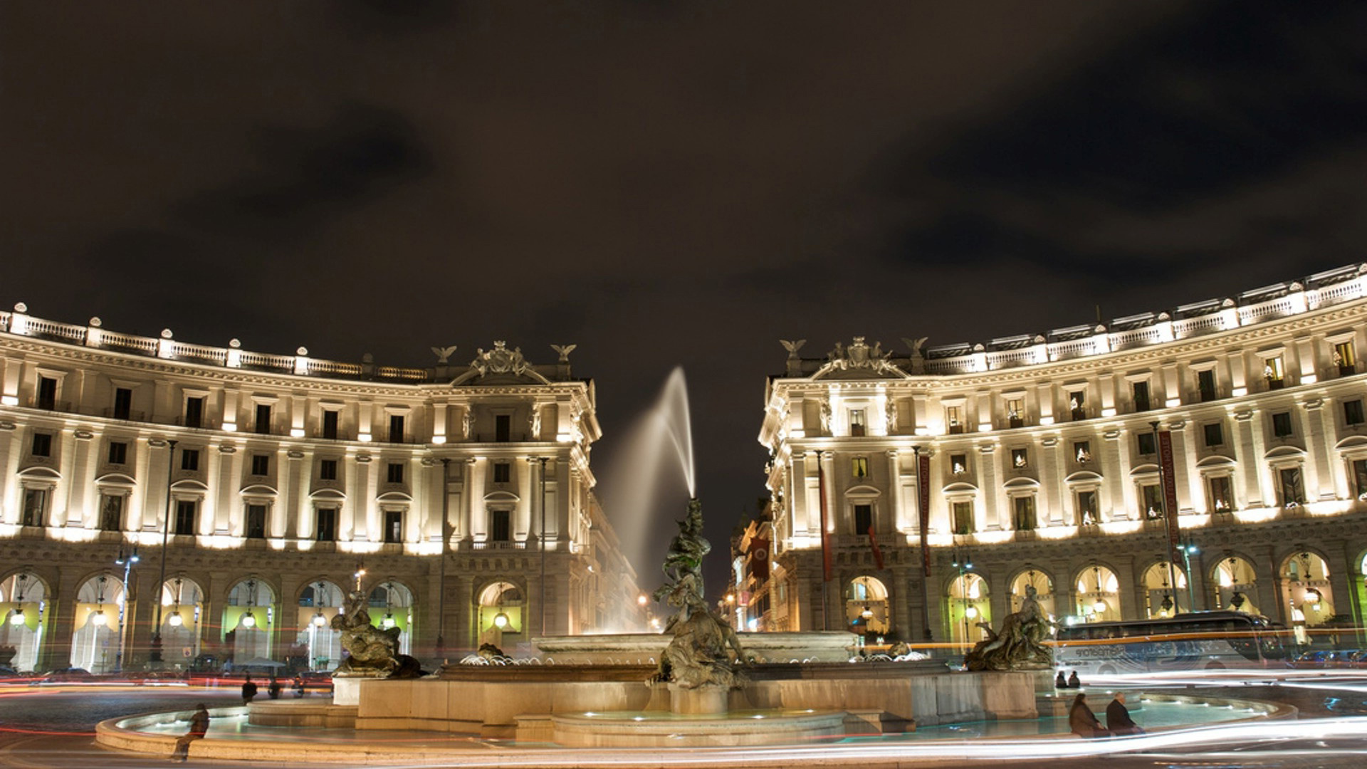 Центральная площадь в Риме