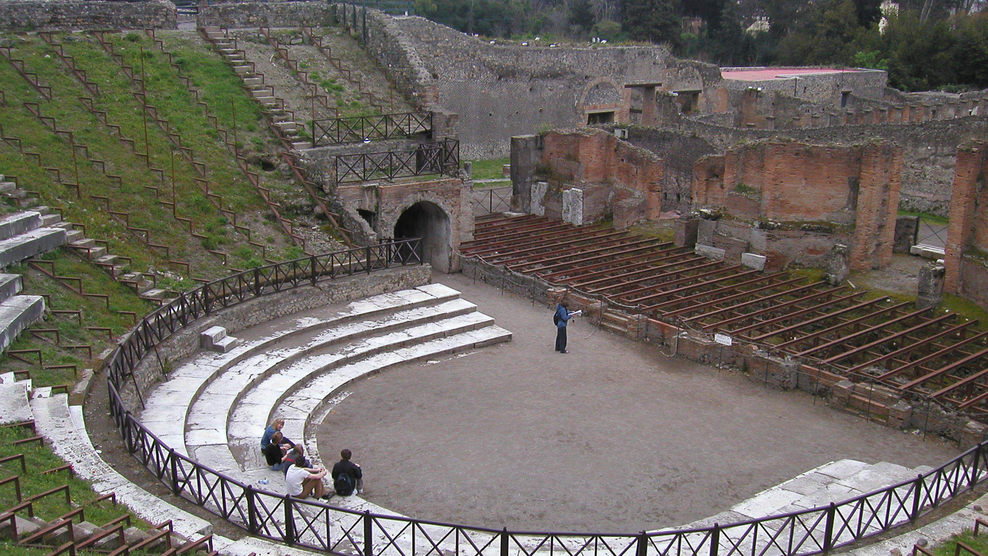 Театр в Помпеях, Италия