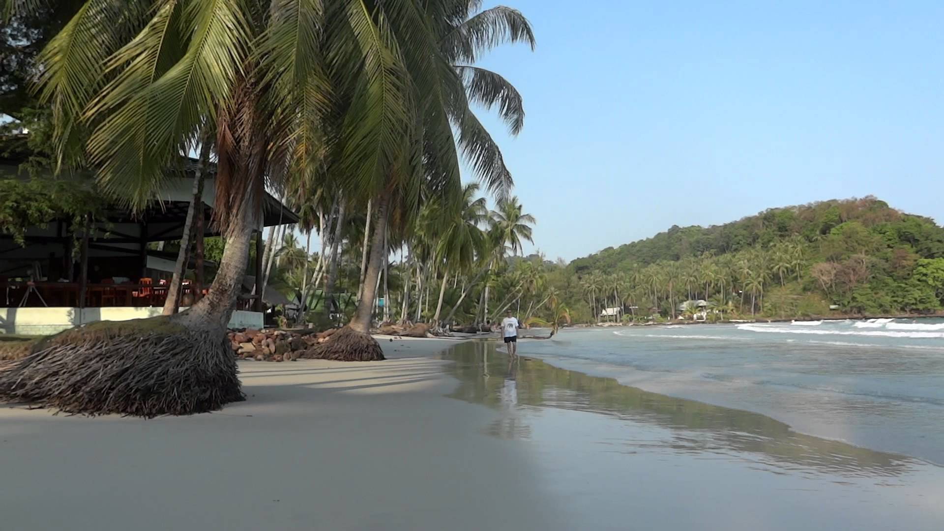 Отдых на пляже на острове Ко Куд, Таиланд