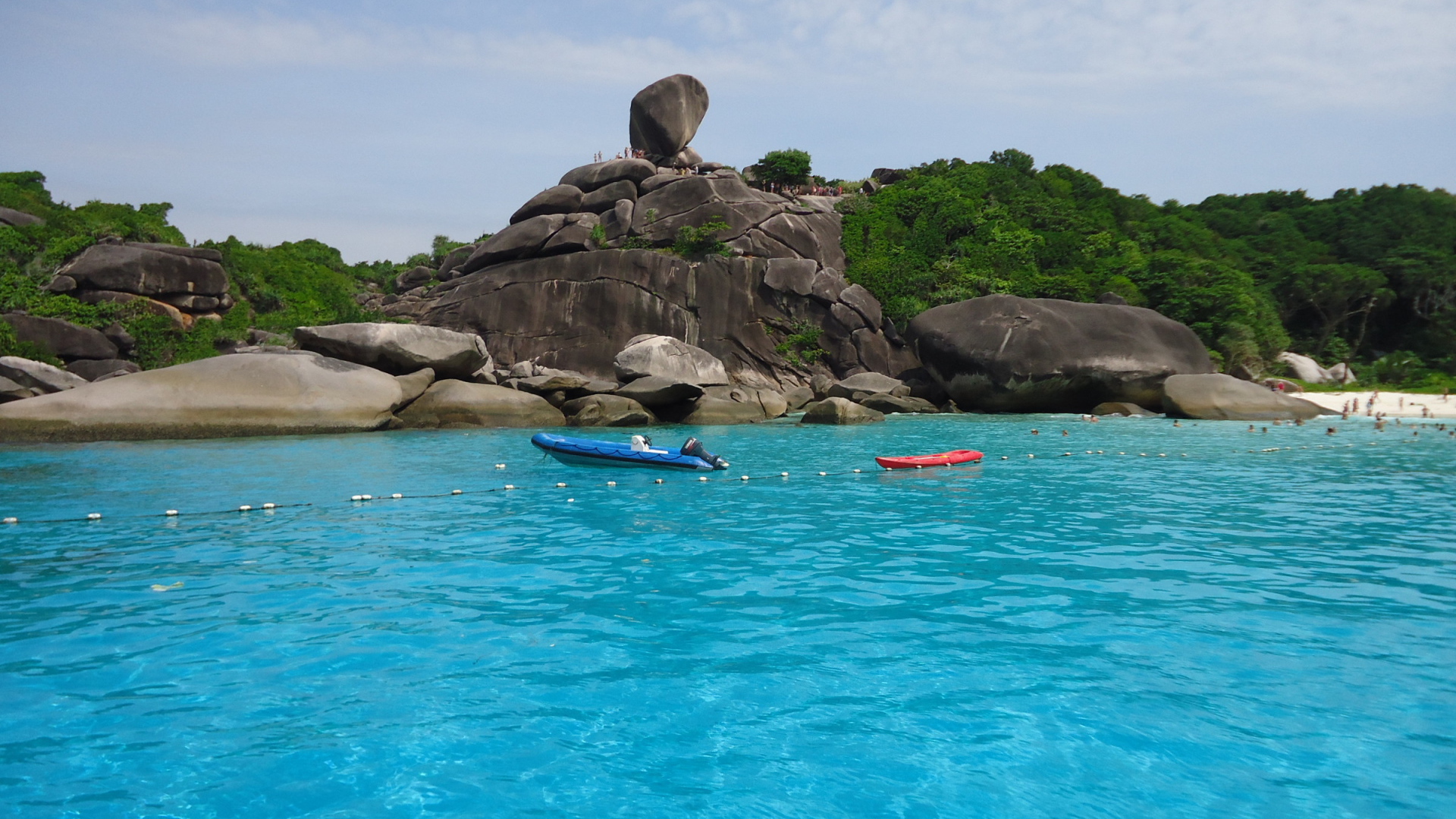 Скала на берегу на острове Тао, Таиланд