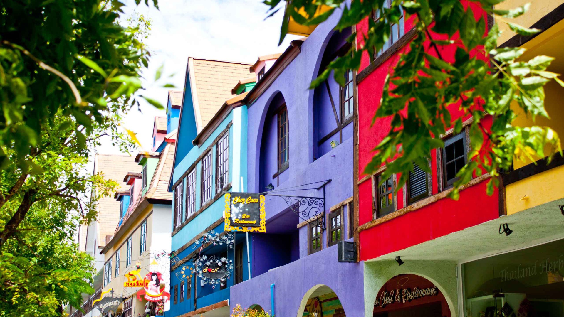 Городские улицы на курорте в Паттайе, Таиланд