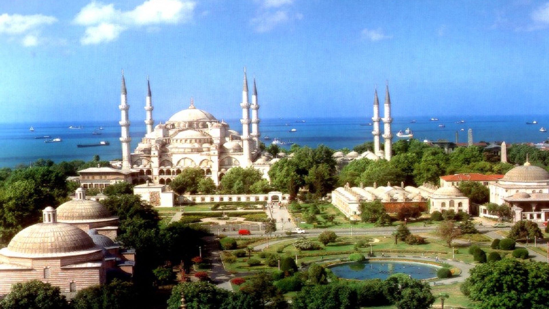 Старинный храм в Стамбуле