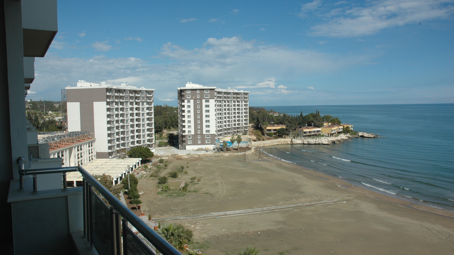 Вид с балкона отеля в Мерсине, Турция