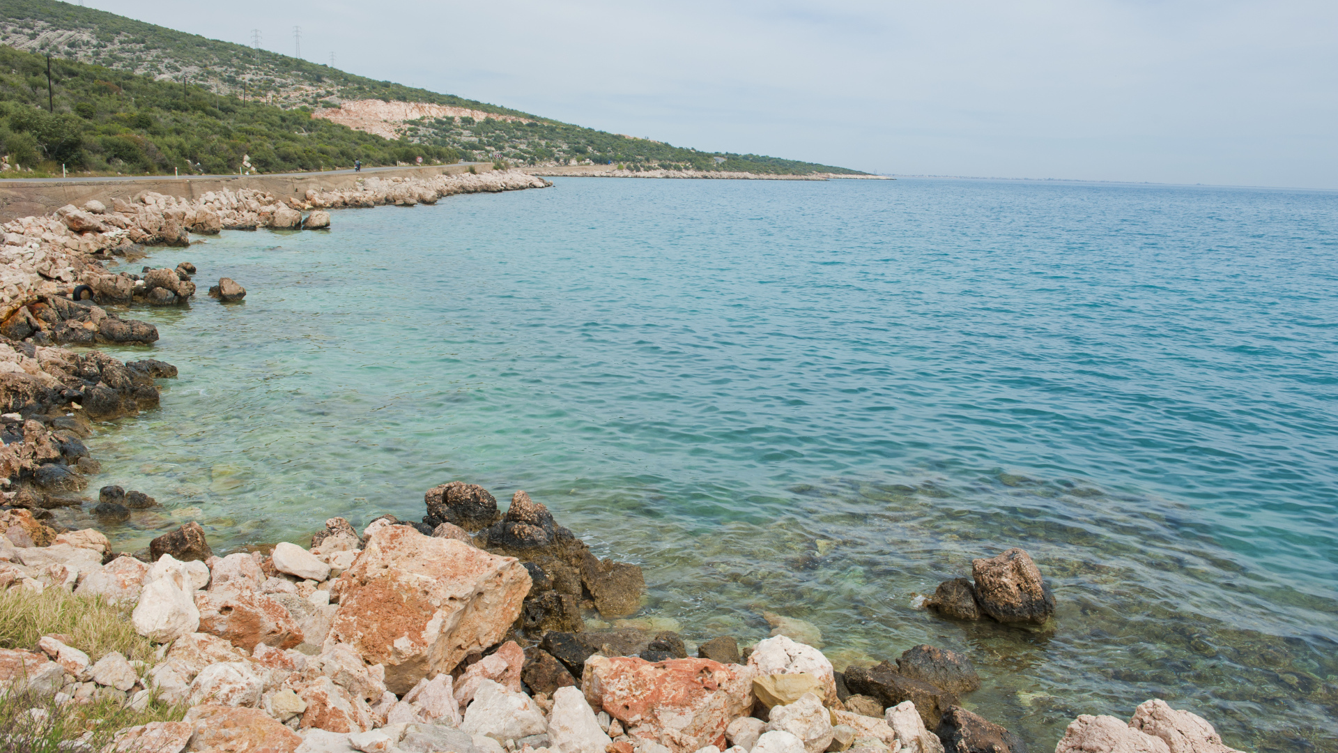 Дикий пляж в окрестностях Мерсина, Турция