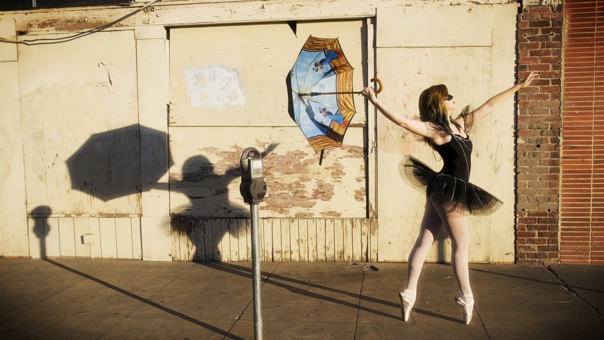 Балерина с зонтом