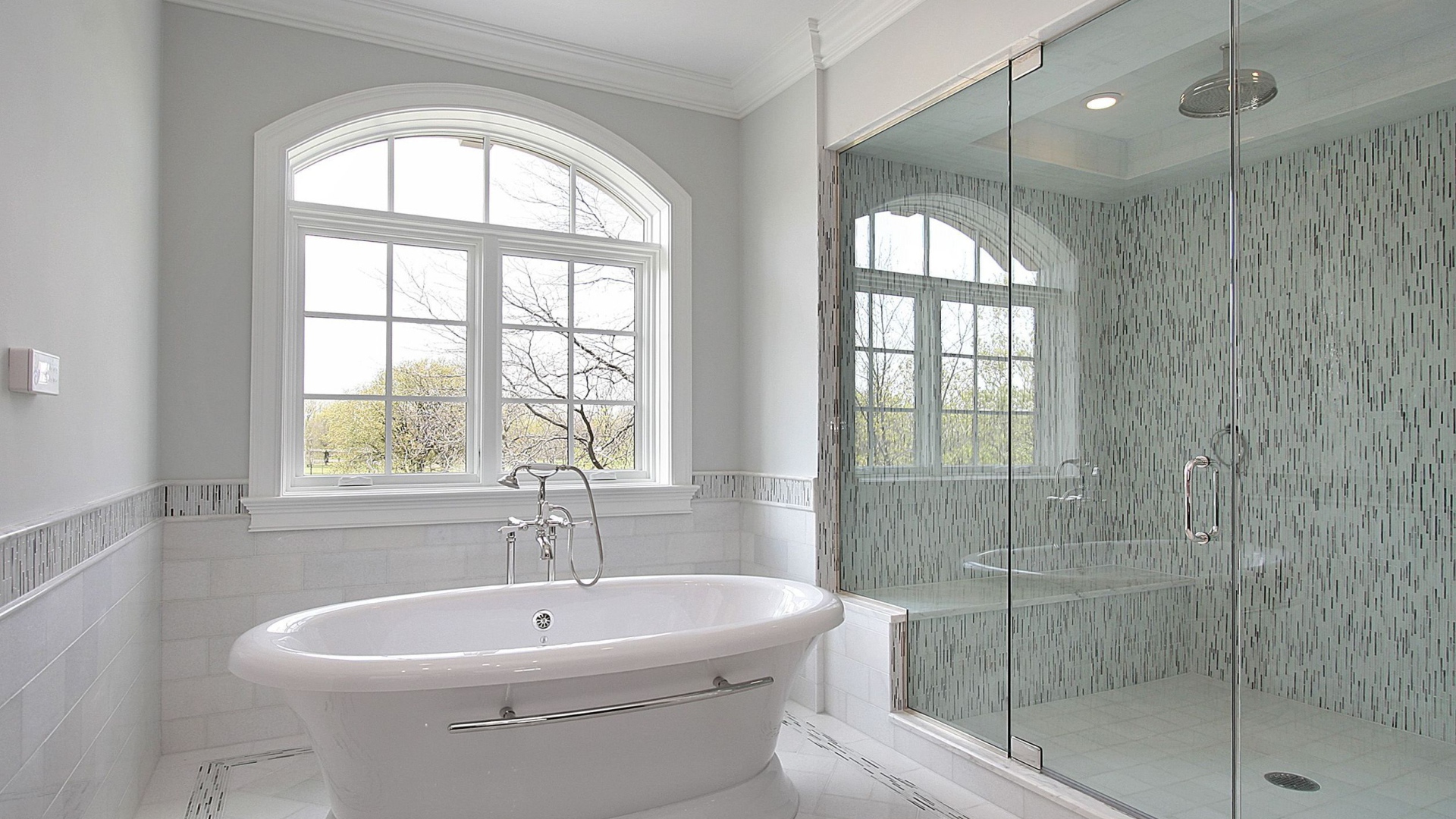 Ванная и просторный душ