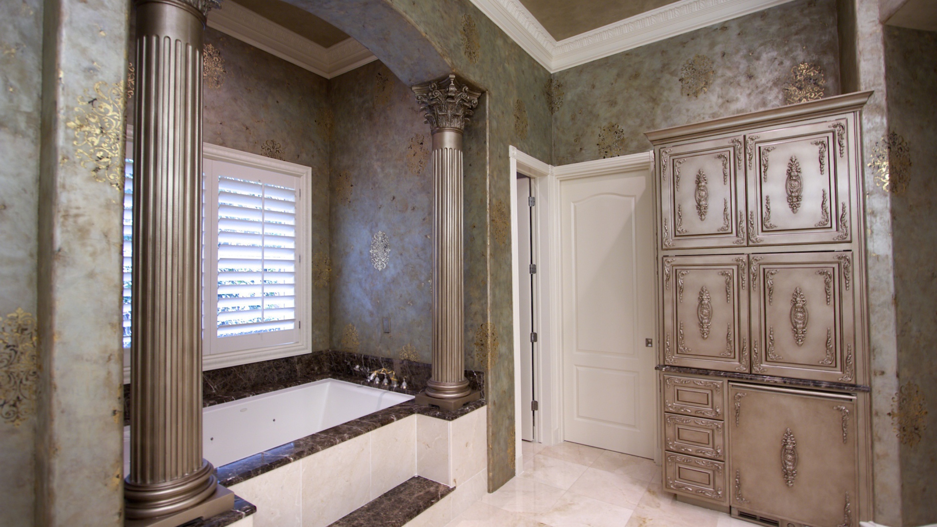 Ванная в королевском стиле