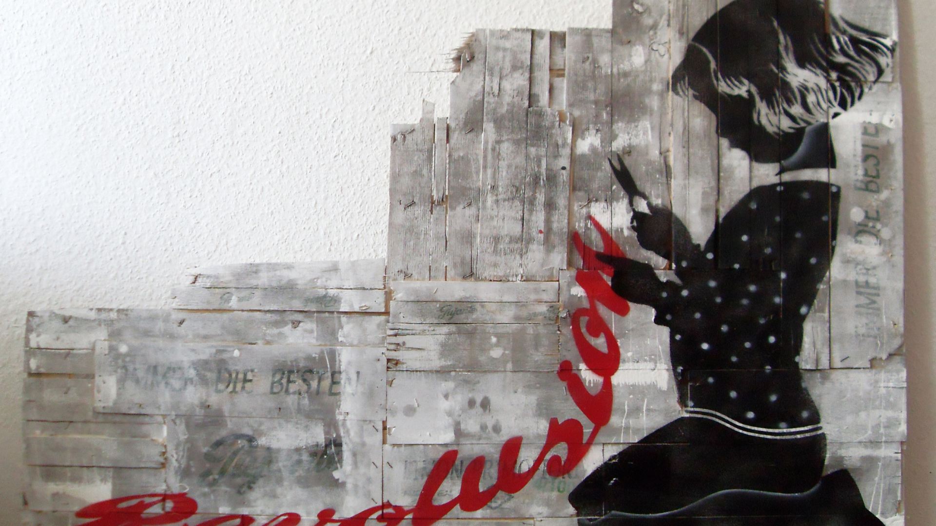 Граффити, девочка с ножницами