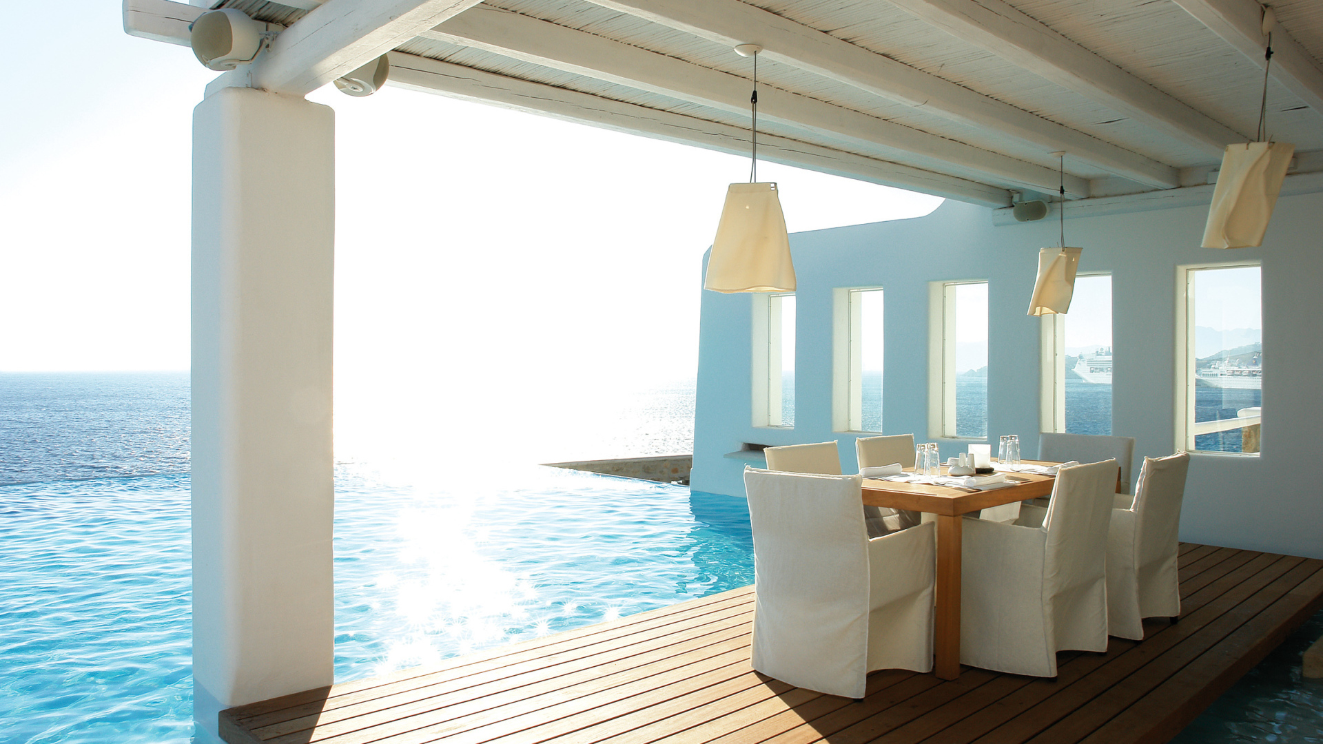 Дом около моря