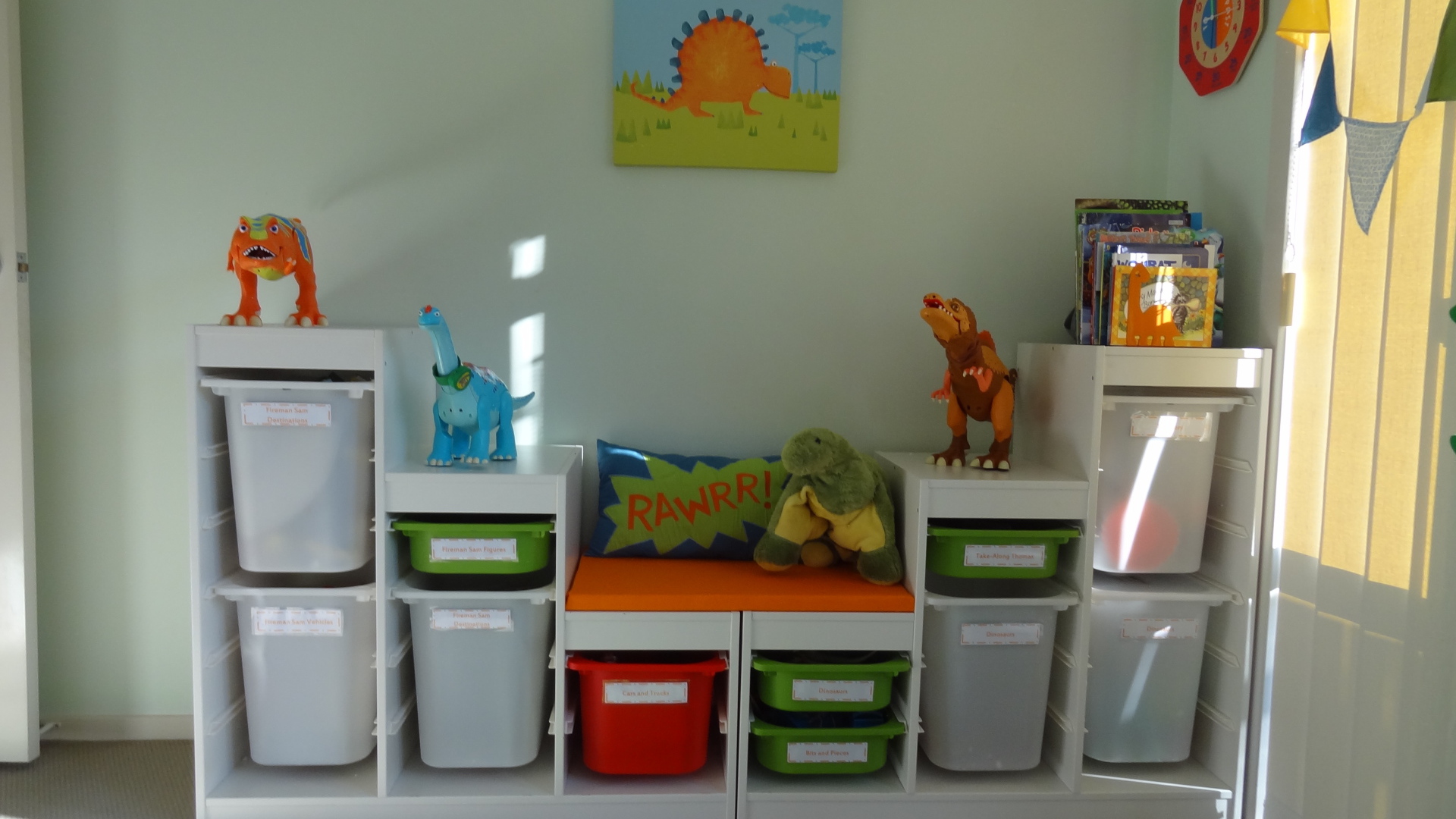 Хранение игрушек в детской комнате