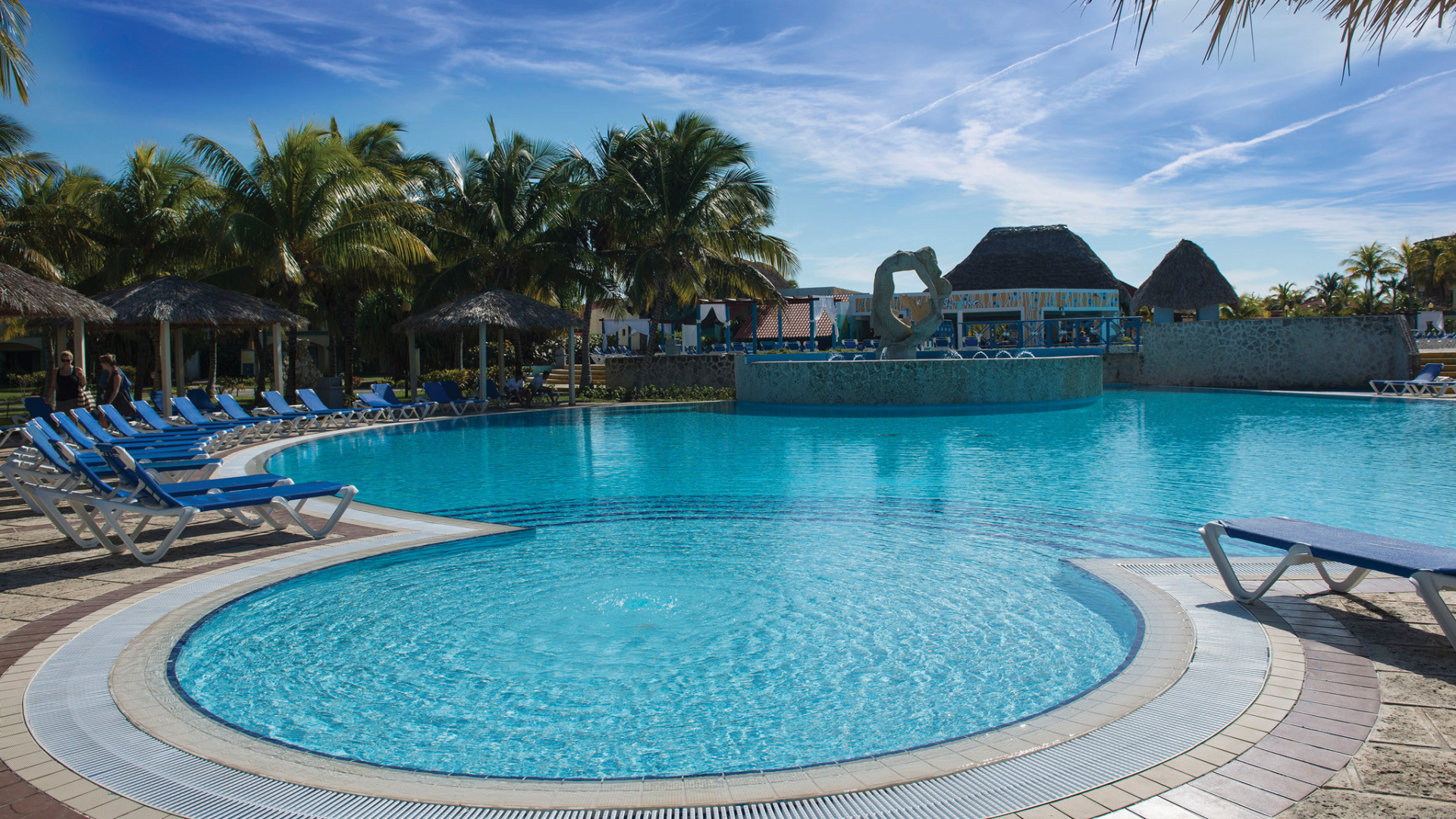 Роскошный бассейн на курорте Кайо Коко, Куба