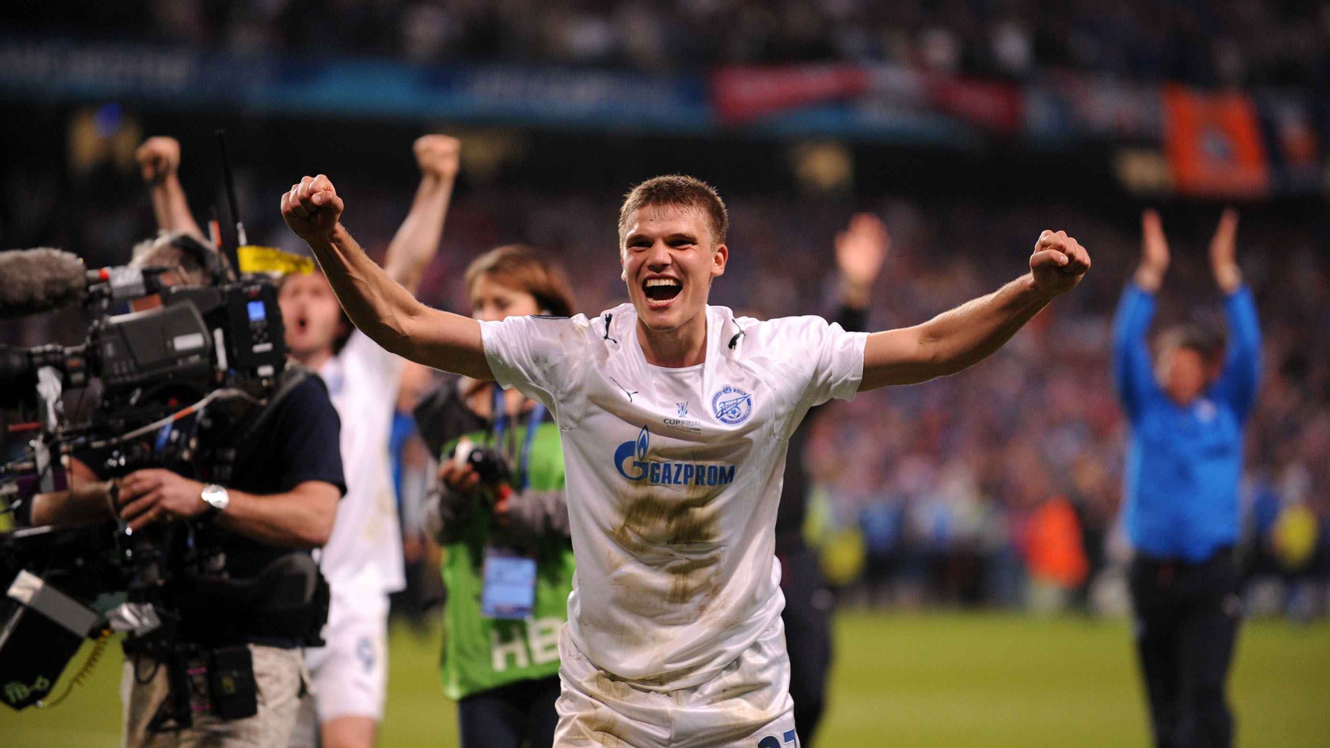 Российский футболист Игорь Денисов