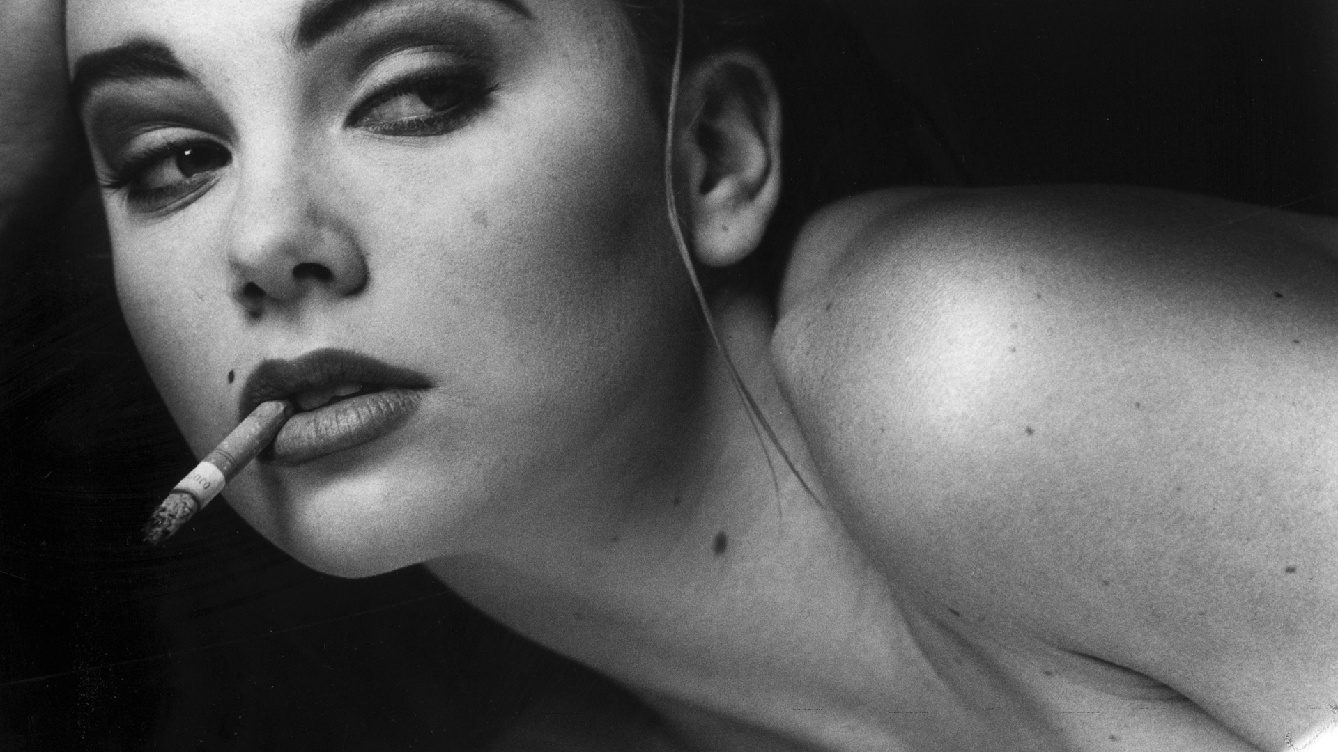 Саша Грей в постели