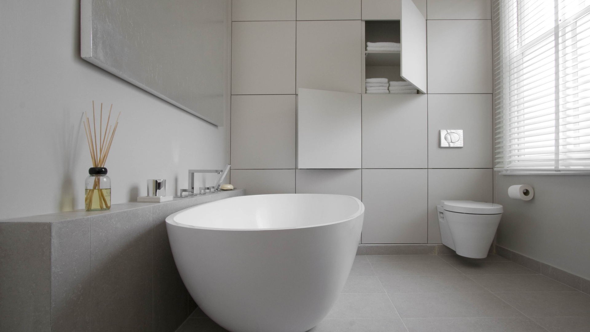 Полочки для хранения ванных принадлежностей