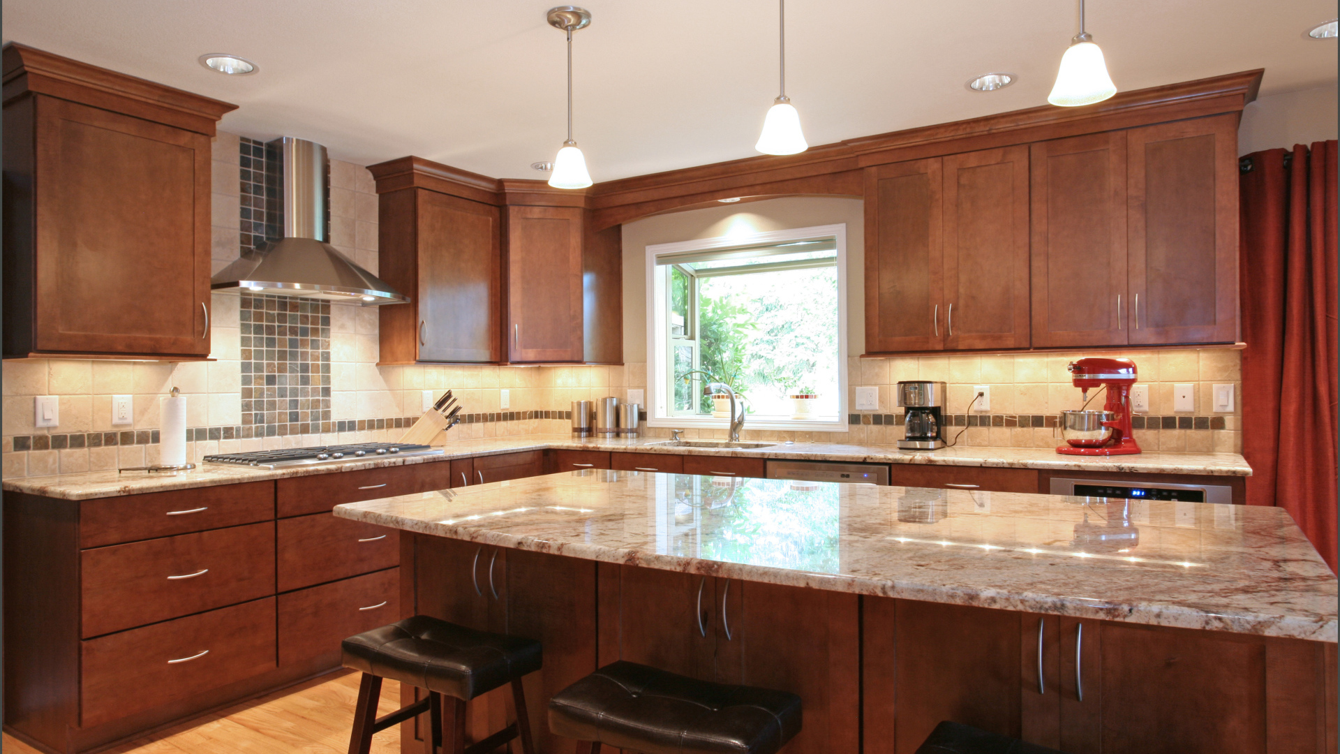 Традиционный дизайн оформления кухни