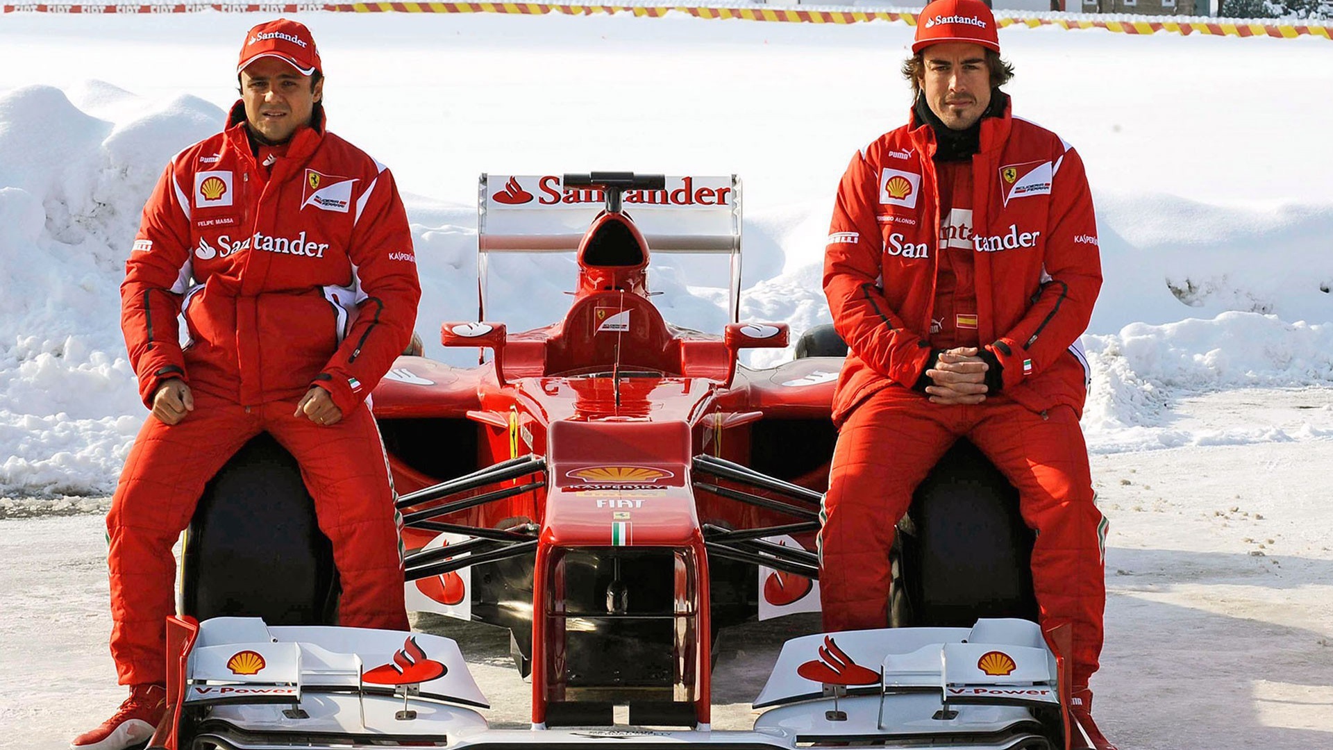 Гонщики Формулы 1 со своим автомобилем