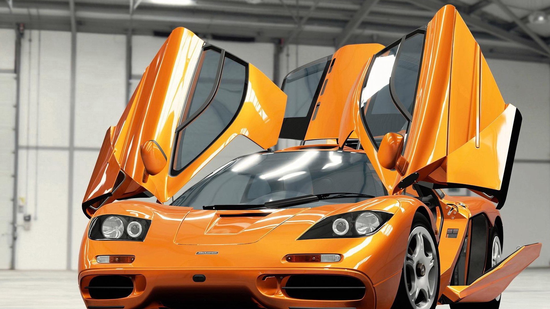 Оранжевый McLaren F1 Гиперкар