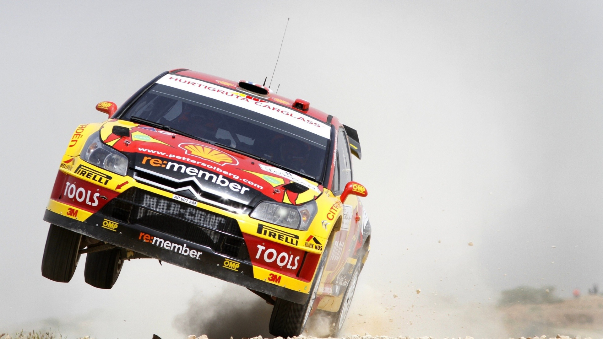 Спортивный автомобиль на двух колесах