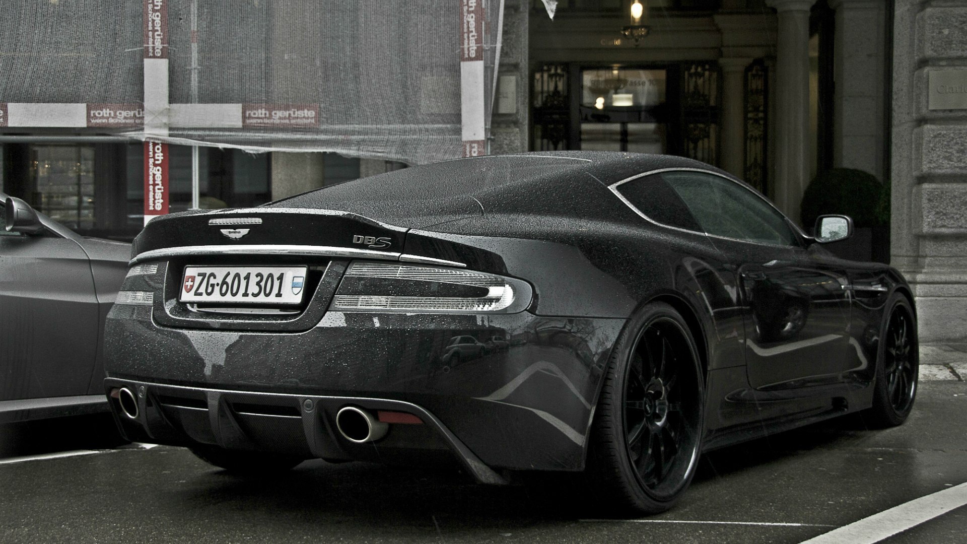 Фантастический Aston Martin DBS Mansory
