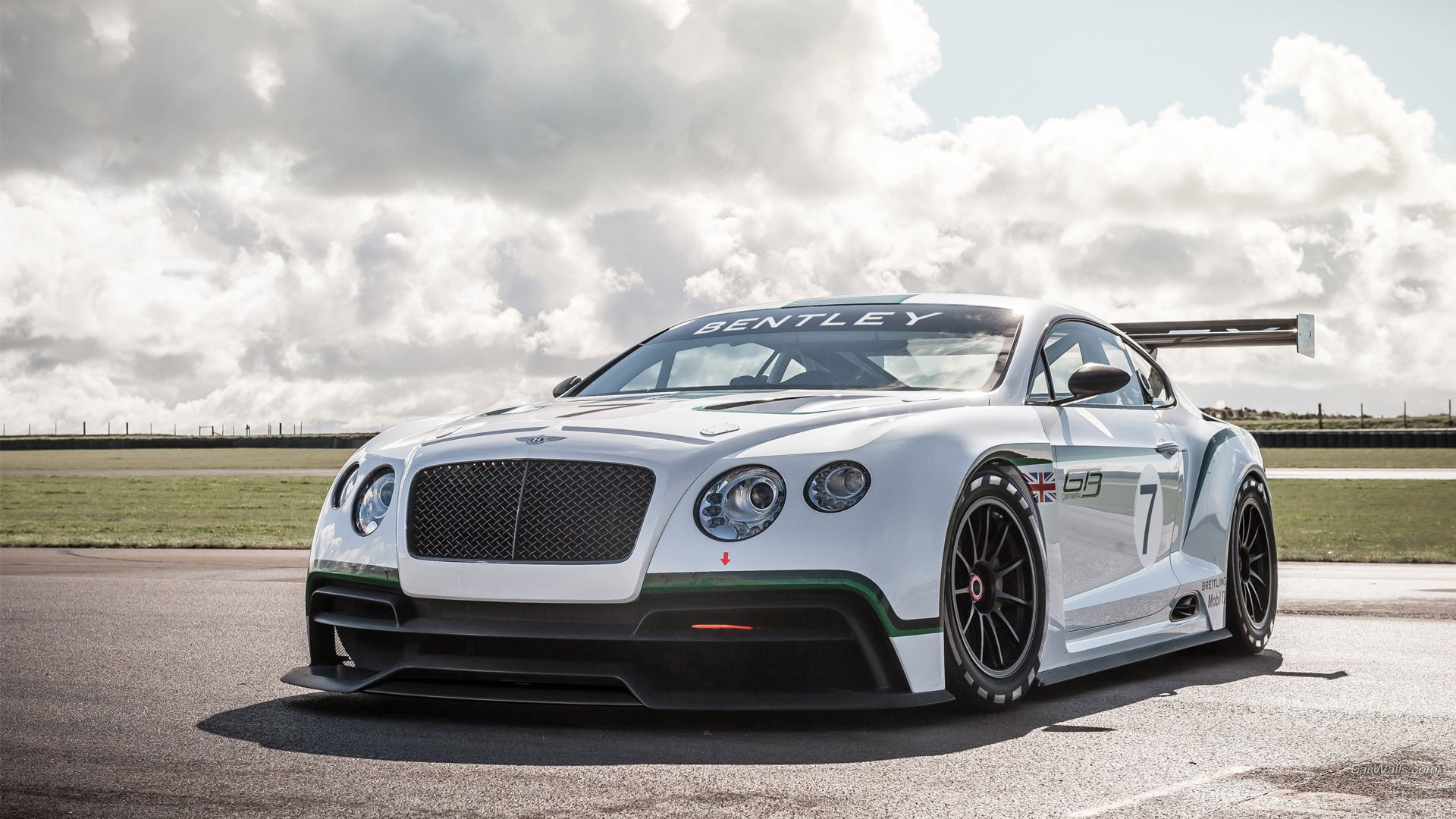 Спортивный Bentley Continental GT3
