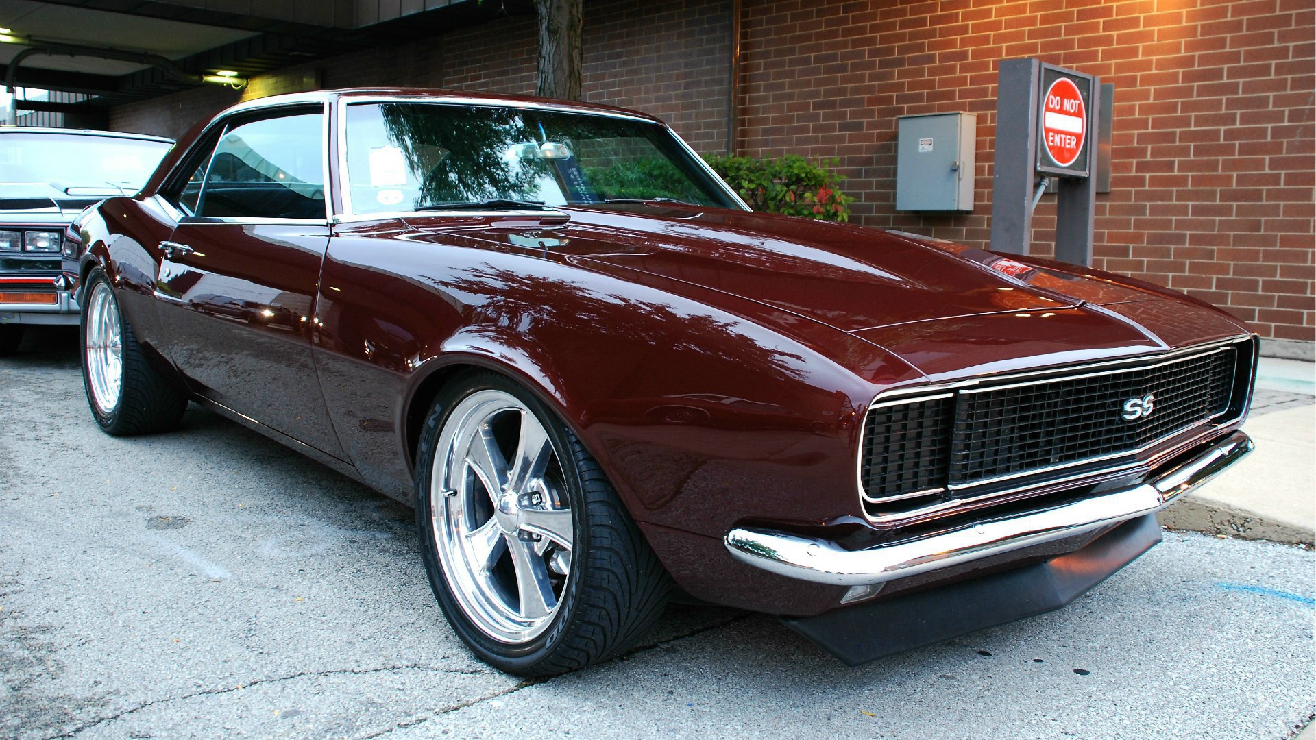 Мощный Chevrolet Camaro SS 1968