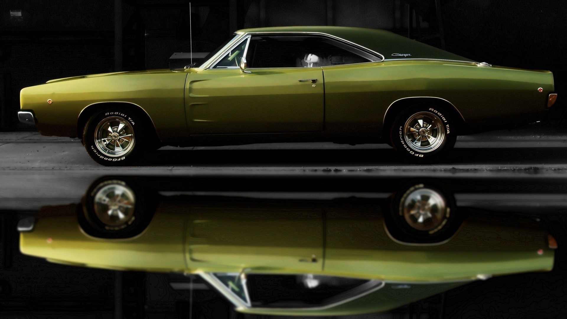 Классический автомобиль Dodge Charger