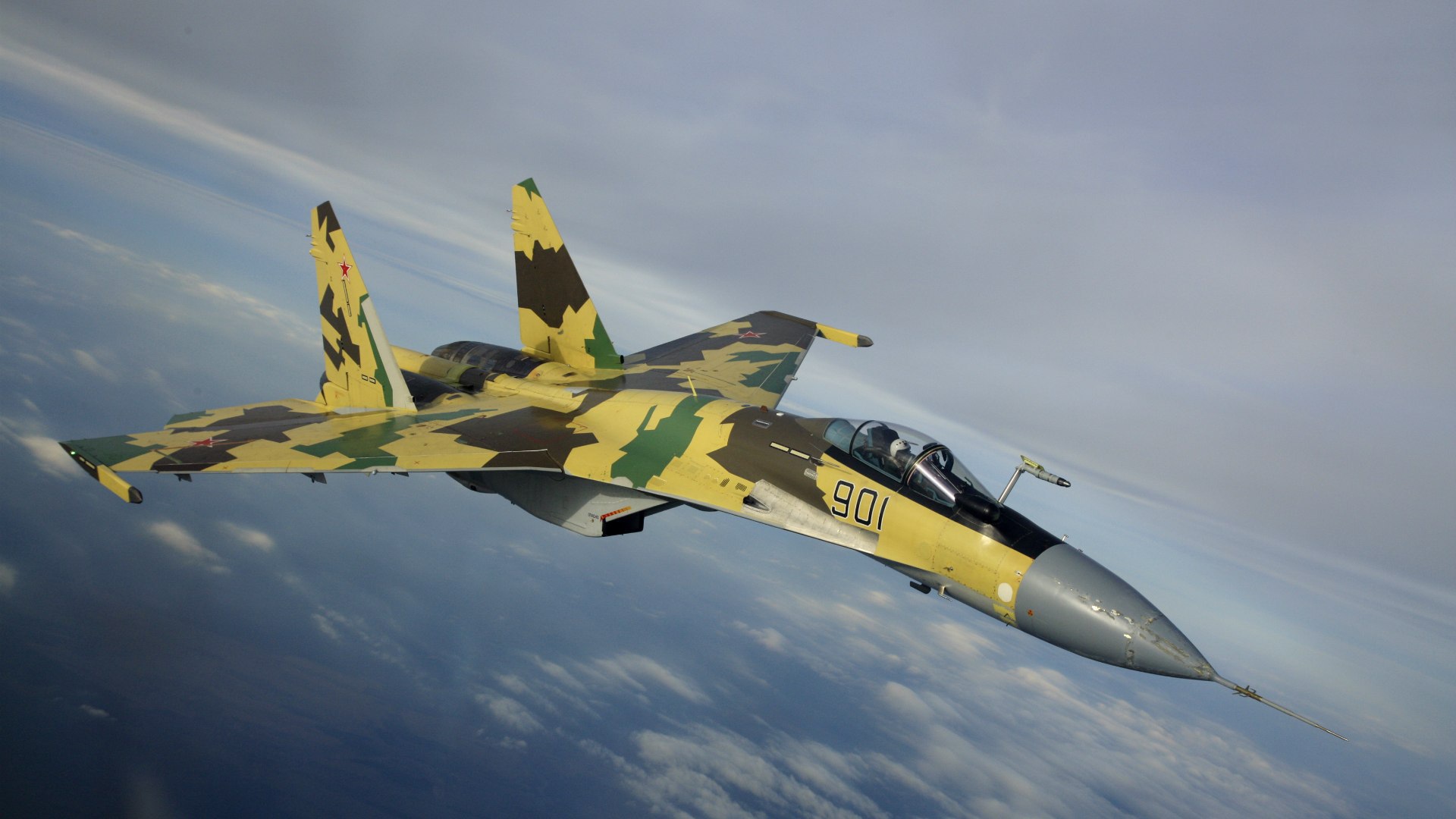 Самолет с маскировочным окрасом