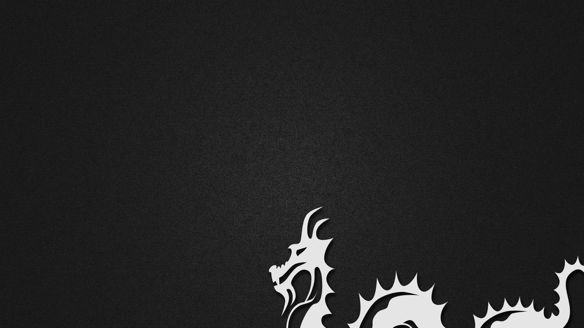 Белый дракон, черный фон