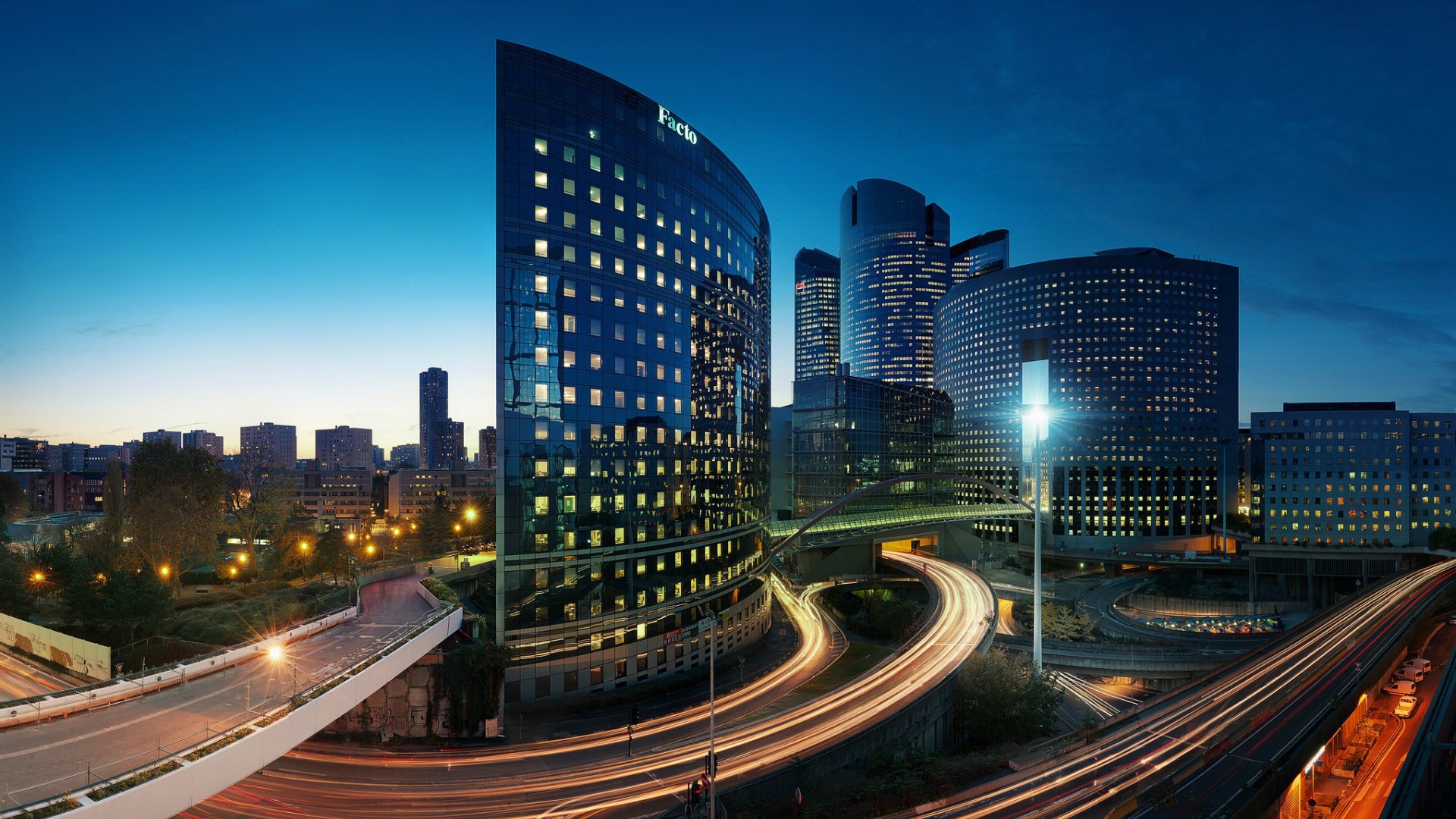 Париж. Квартал Дефанс