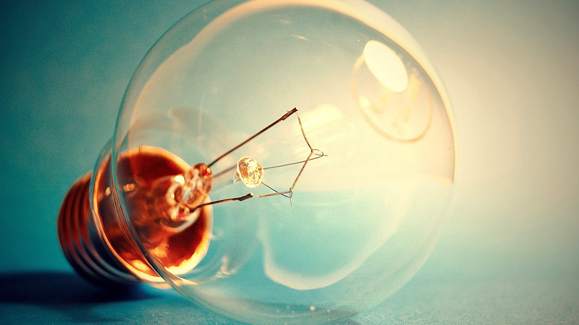 Макро фото лампы накаливания