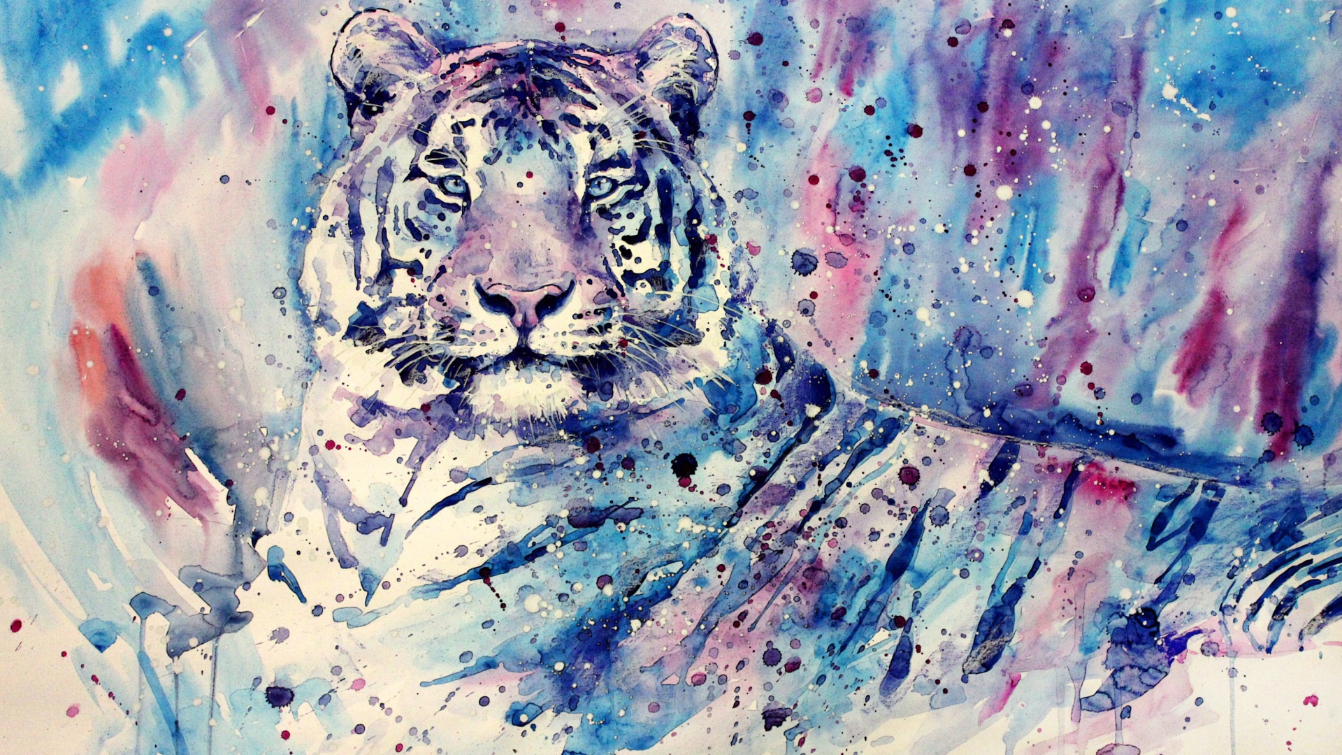 Изображение тигра в фиолетовых тонах