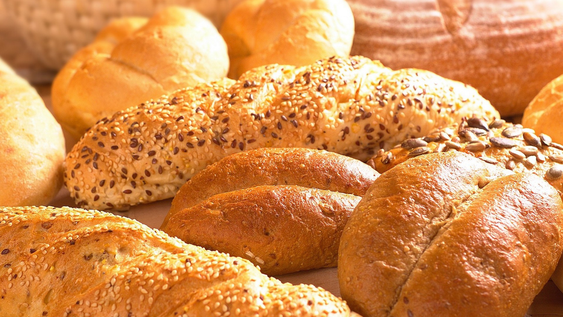 Аппетитные булочки с кунжутом