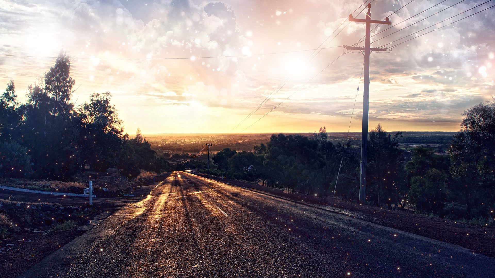 Пустынная асфальтовая дорога