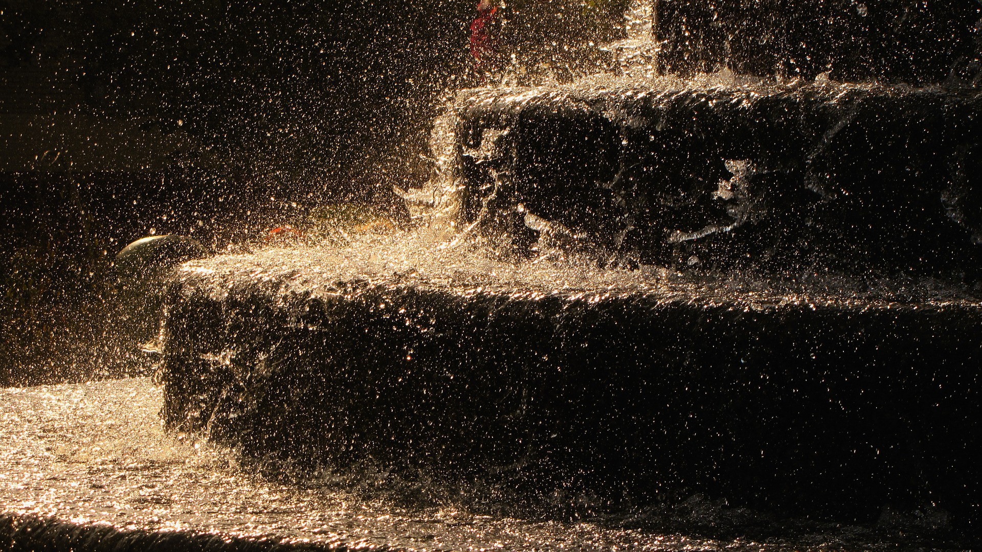 Ливень на ступенях