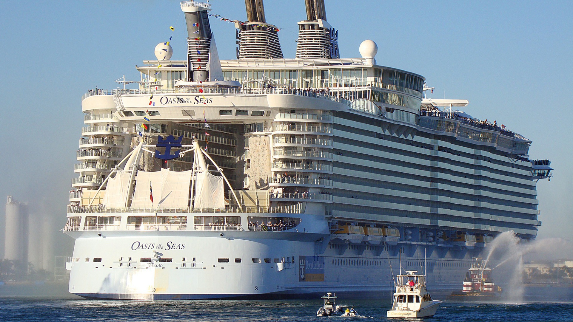 Самый большой в мире корабль Оазис морей