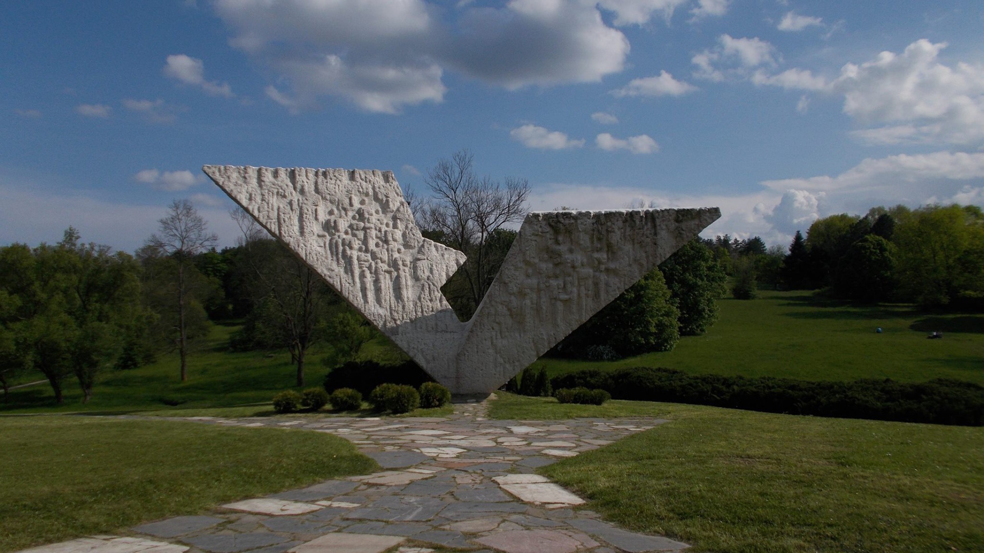 Мемориал в городе Крагуевац, Сербия