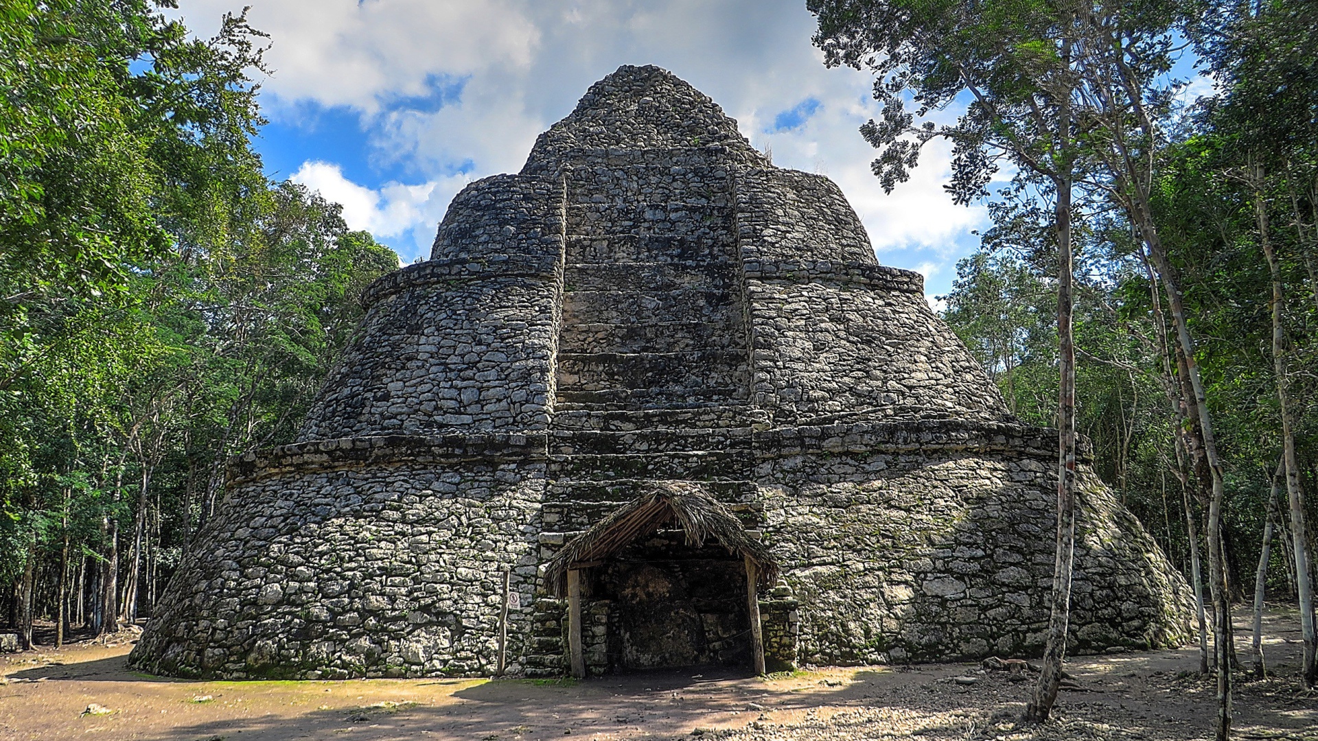 Храм цивилизации Майя в Мексике