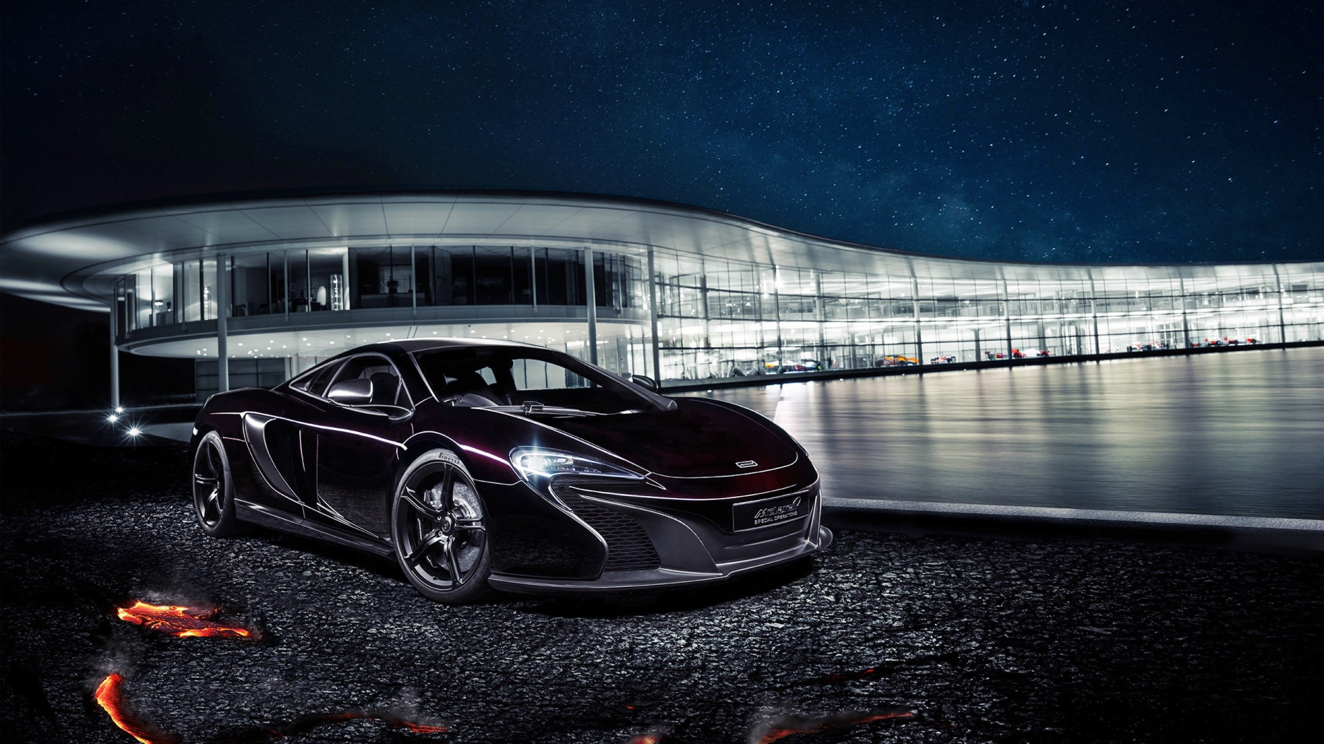 Автомобиль McLaren 650S 