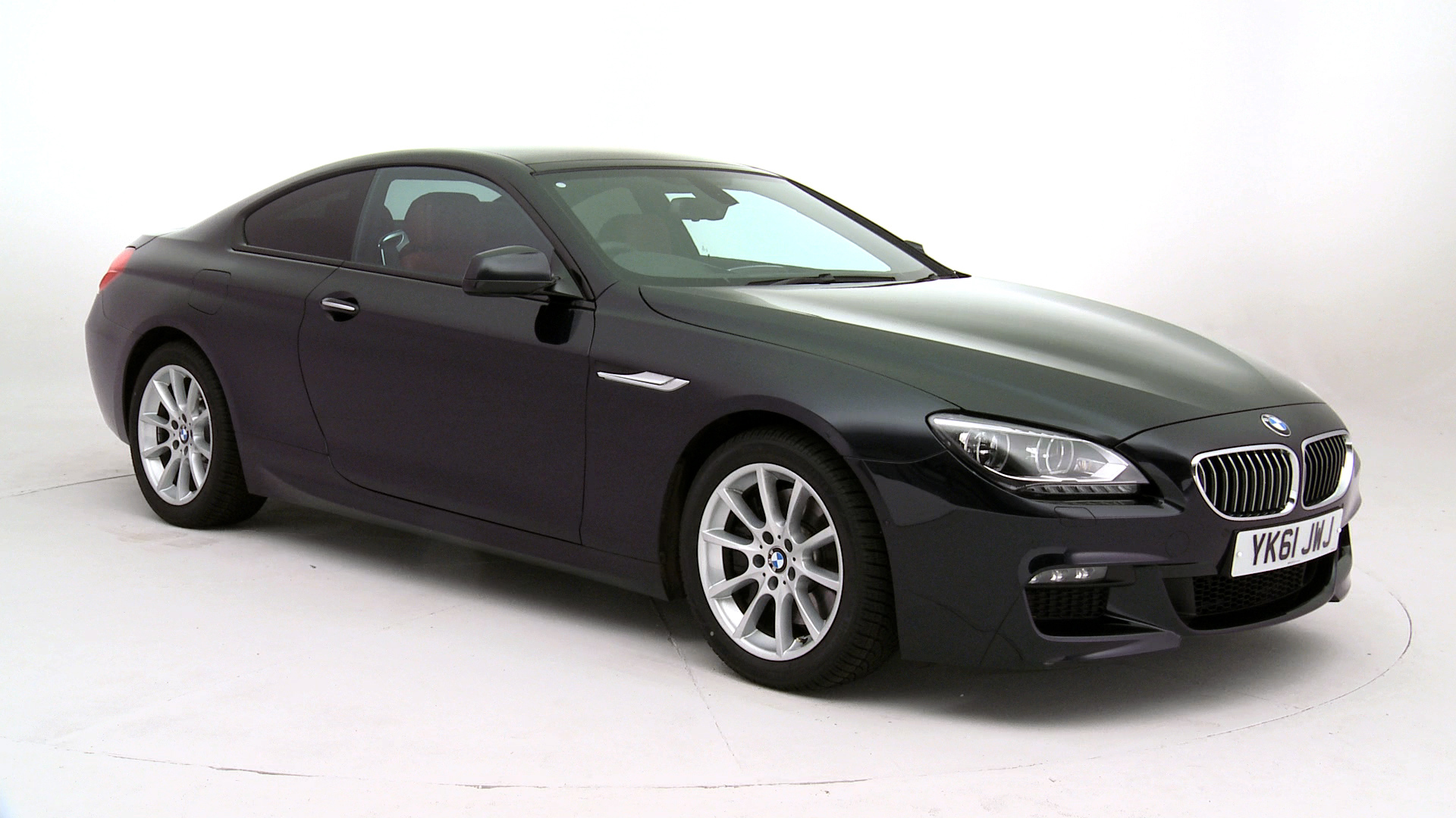 Черный BMW 6-SERIES 2017