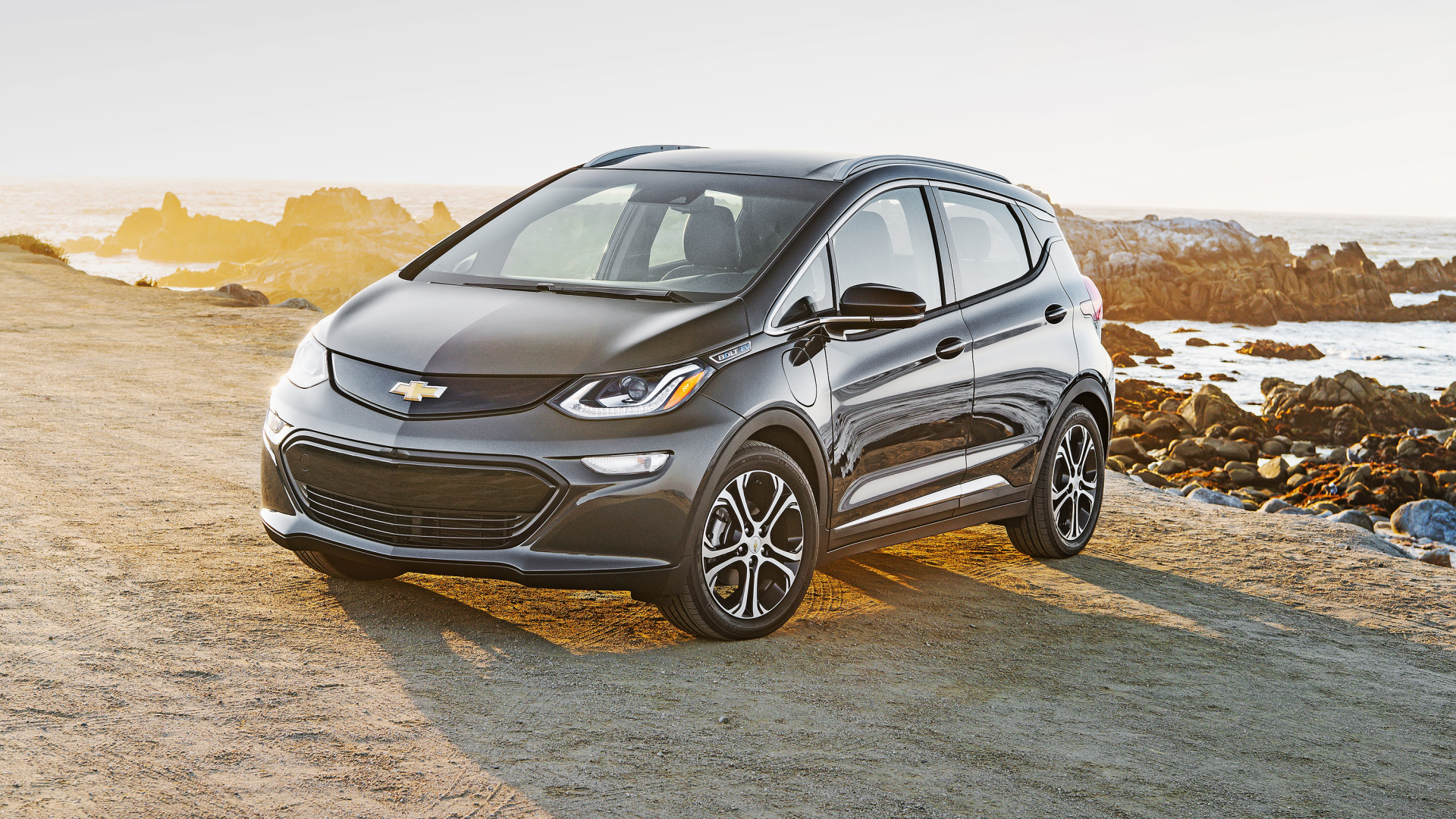Компактный автомобиль Chevrolet Bolt EV, 2017 