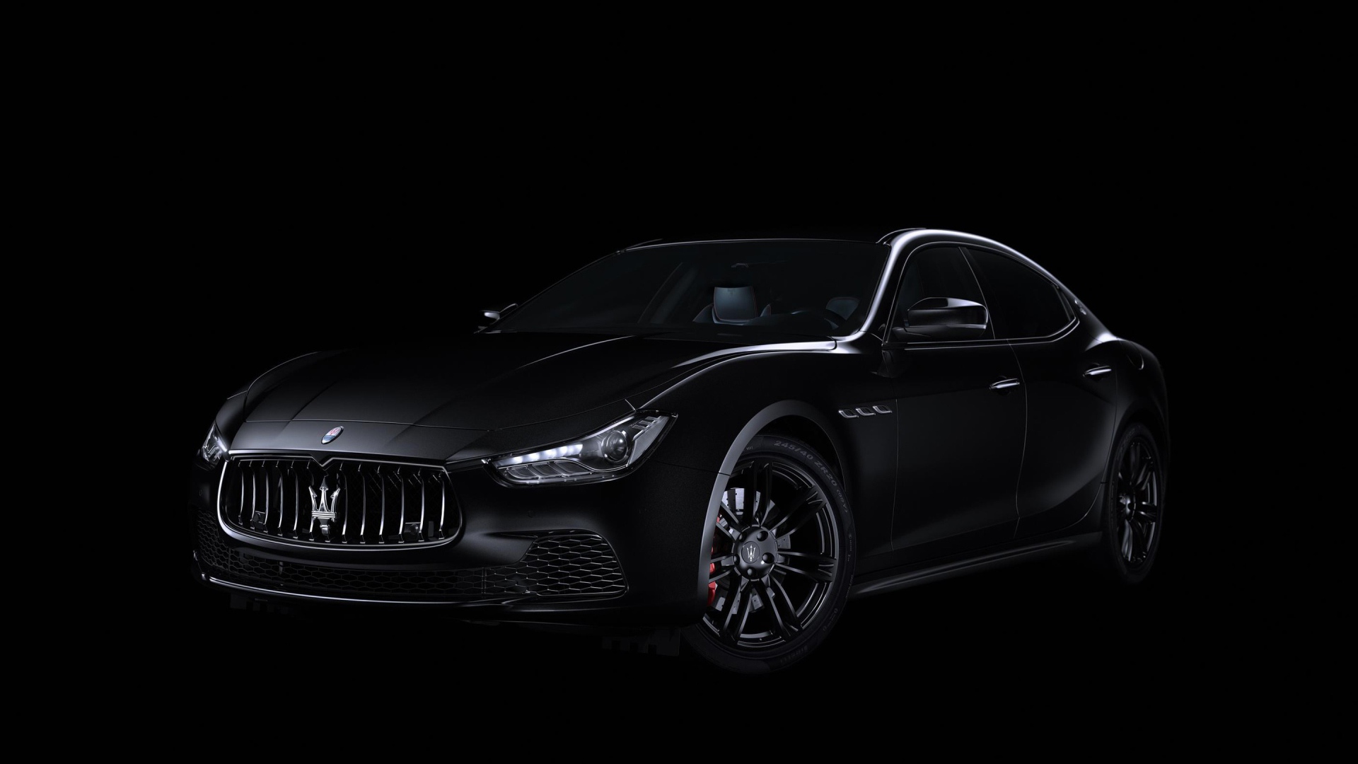 Черный автомобиль Maserati Ghibli Nerissimo Special Edition, 2017 