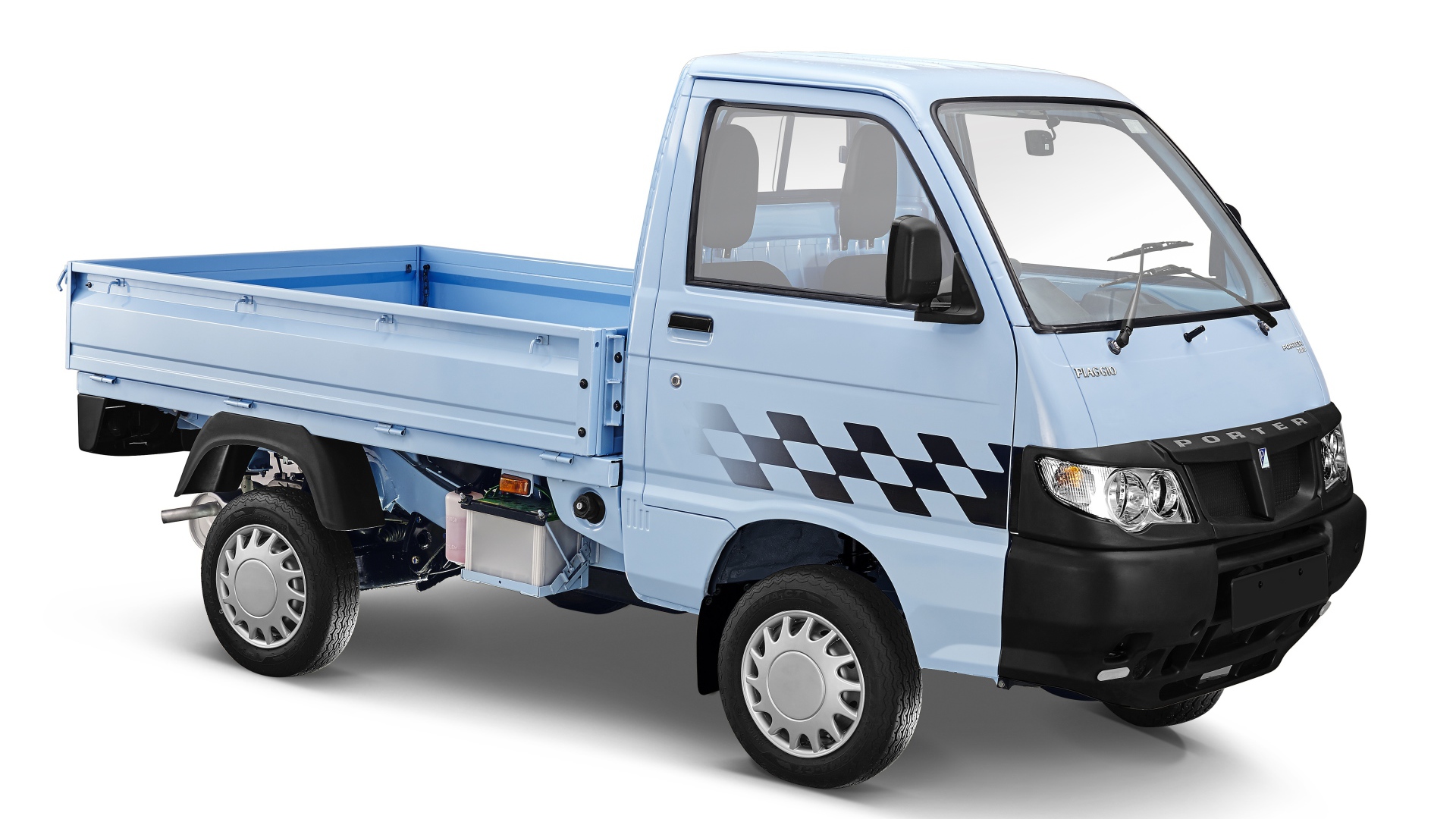 Голубой грузовик Piaggio Porter 700 на белом фоне