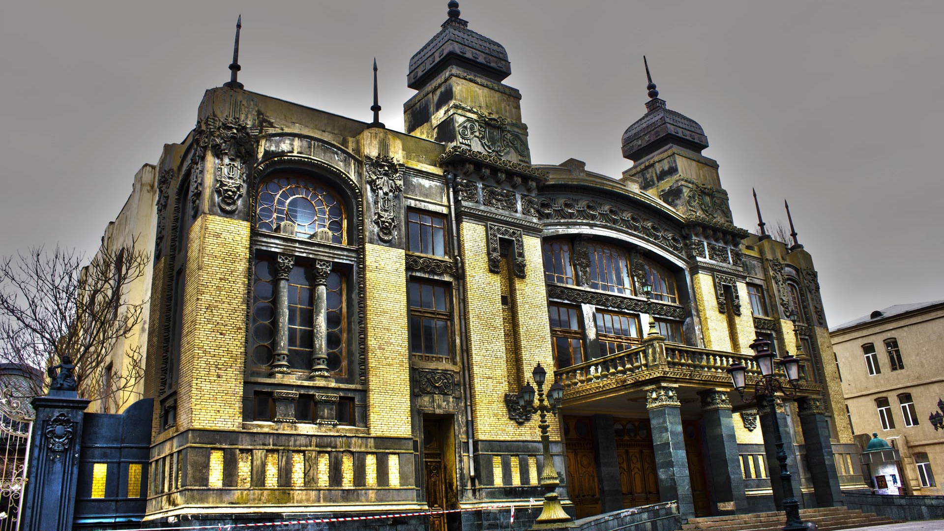 Азербайджанский театр оперы и балета имени  Ахундова 