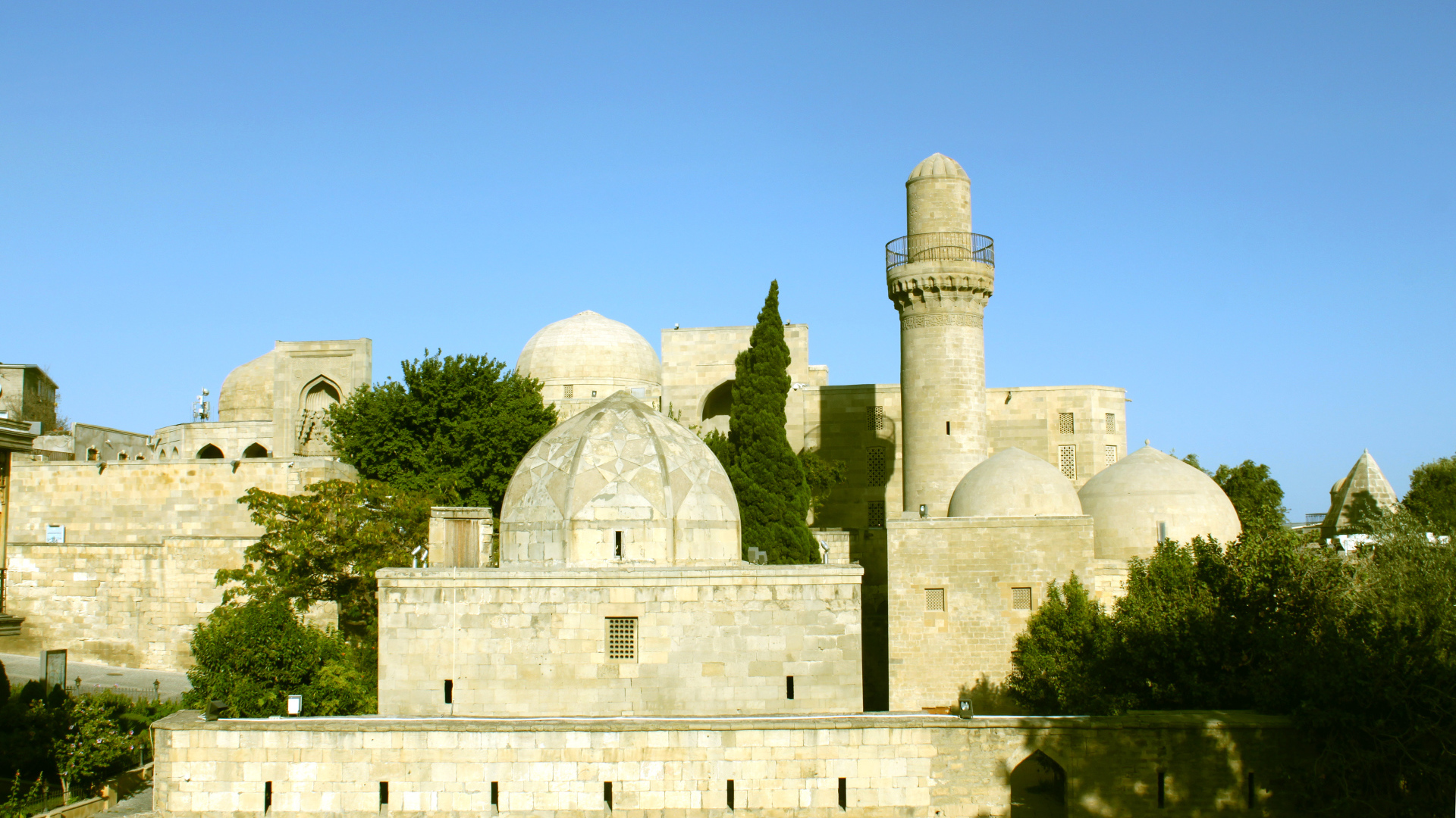 Старинный дворец Ширваншахов  Баку 