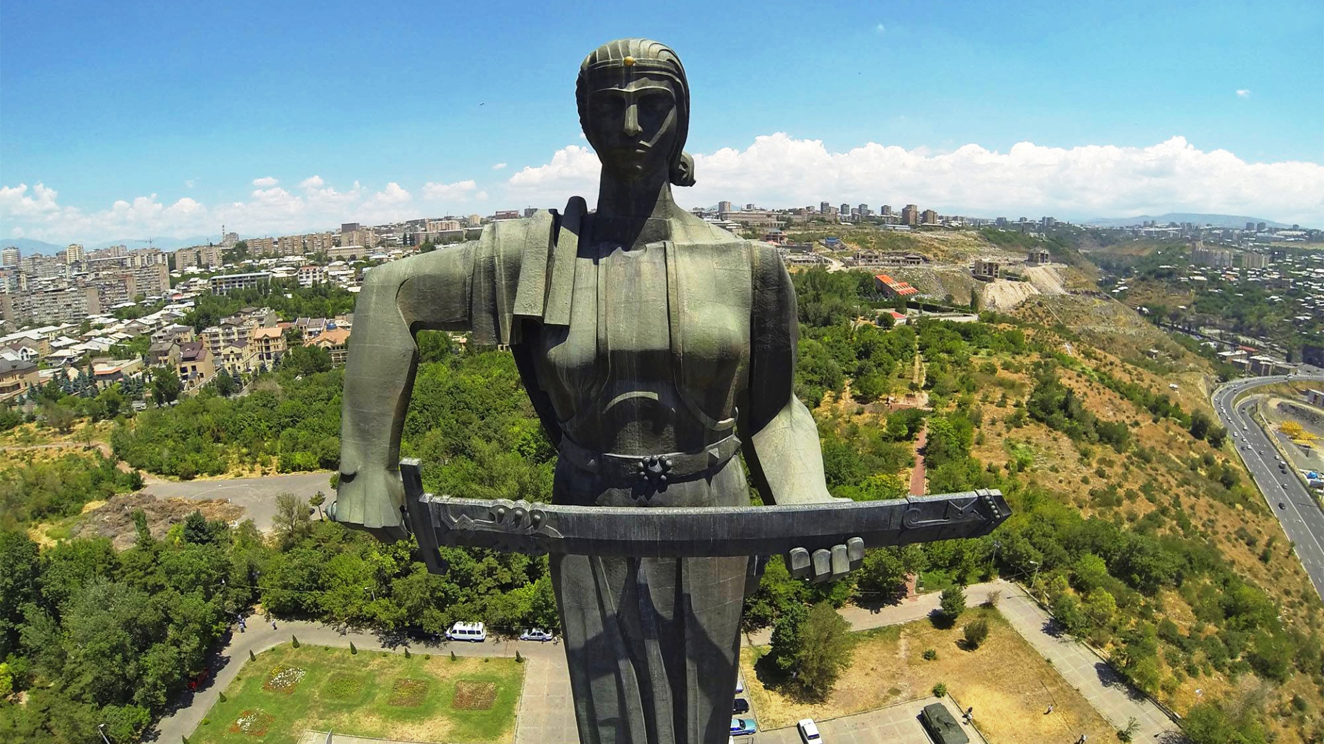 Памятник Мать Армения город Ереван 