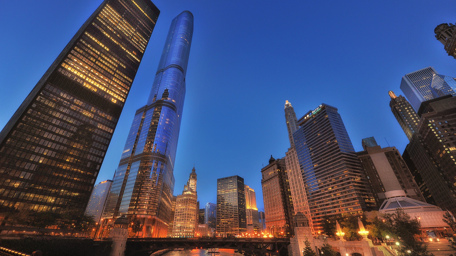 Ночные огни зданий города Чикаго 