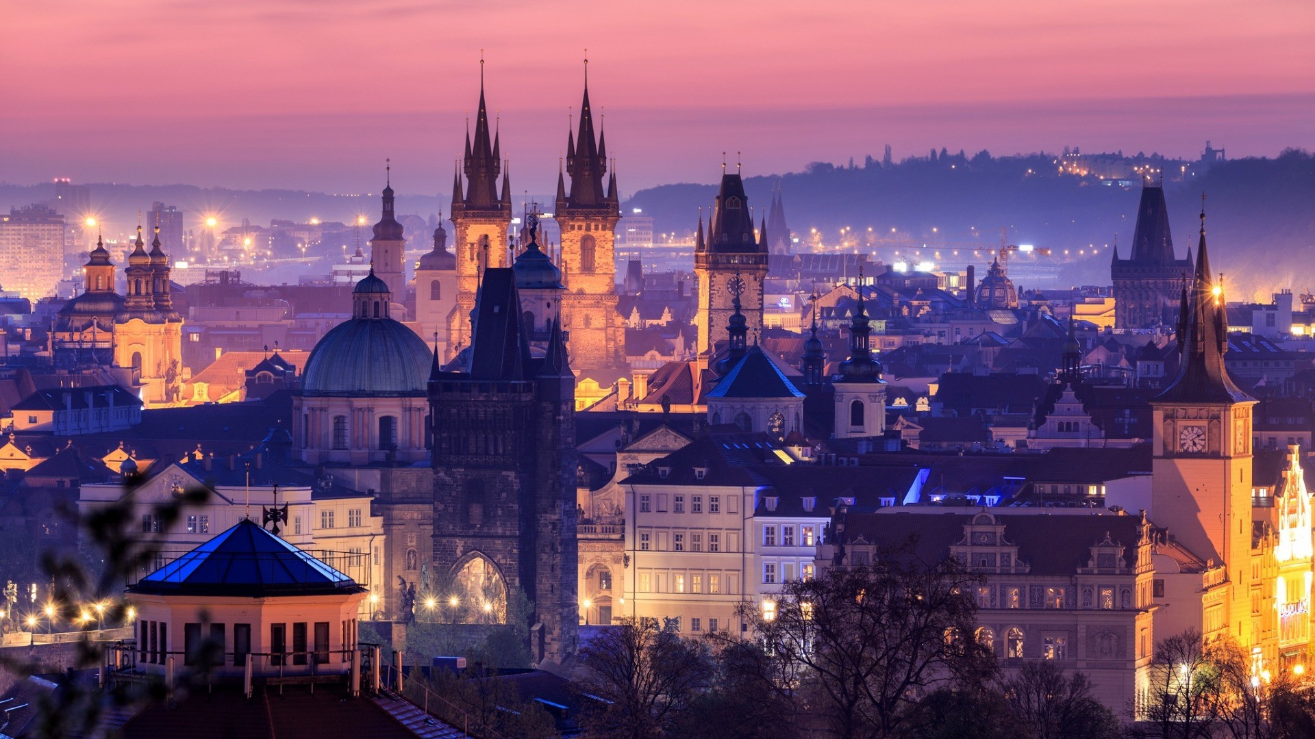 Вид на вечерний город Прага 