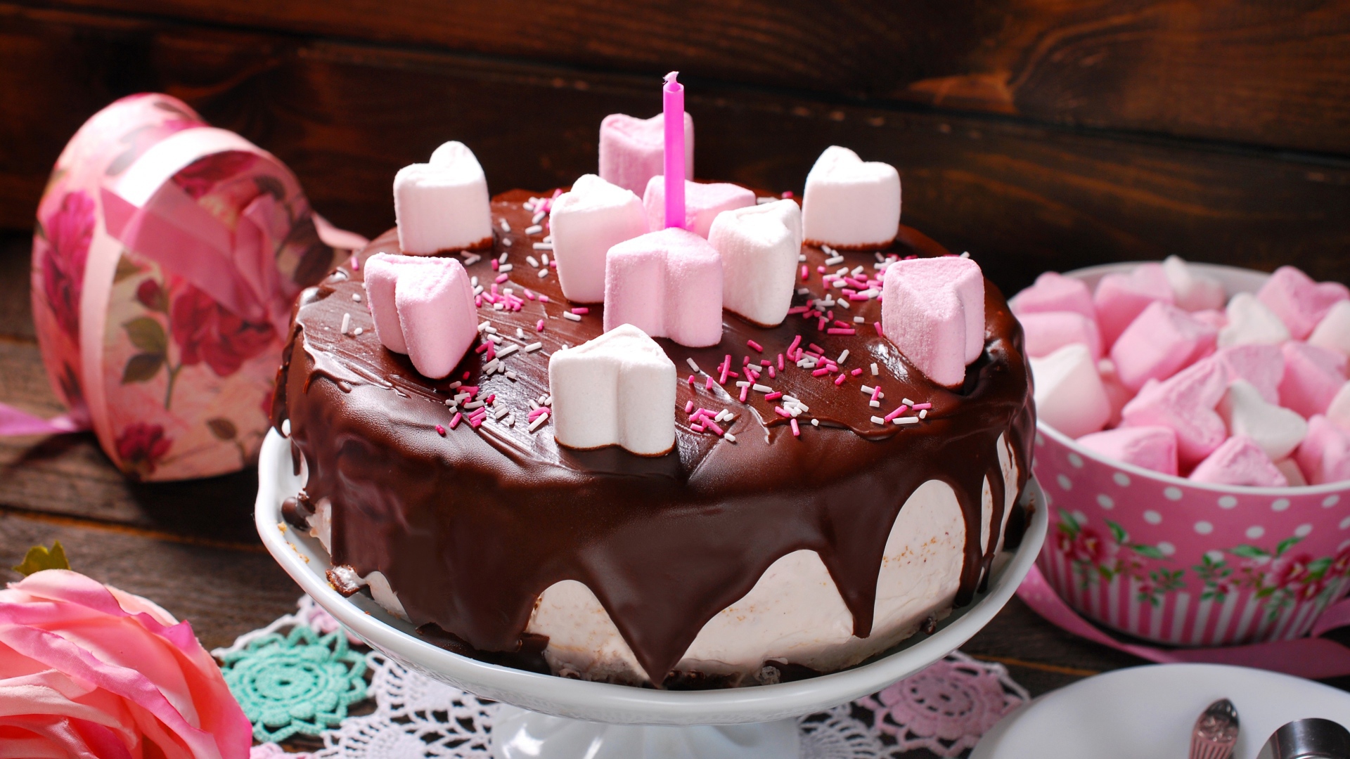 Торт с шоколадом и маршмеллоу 