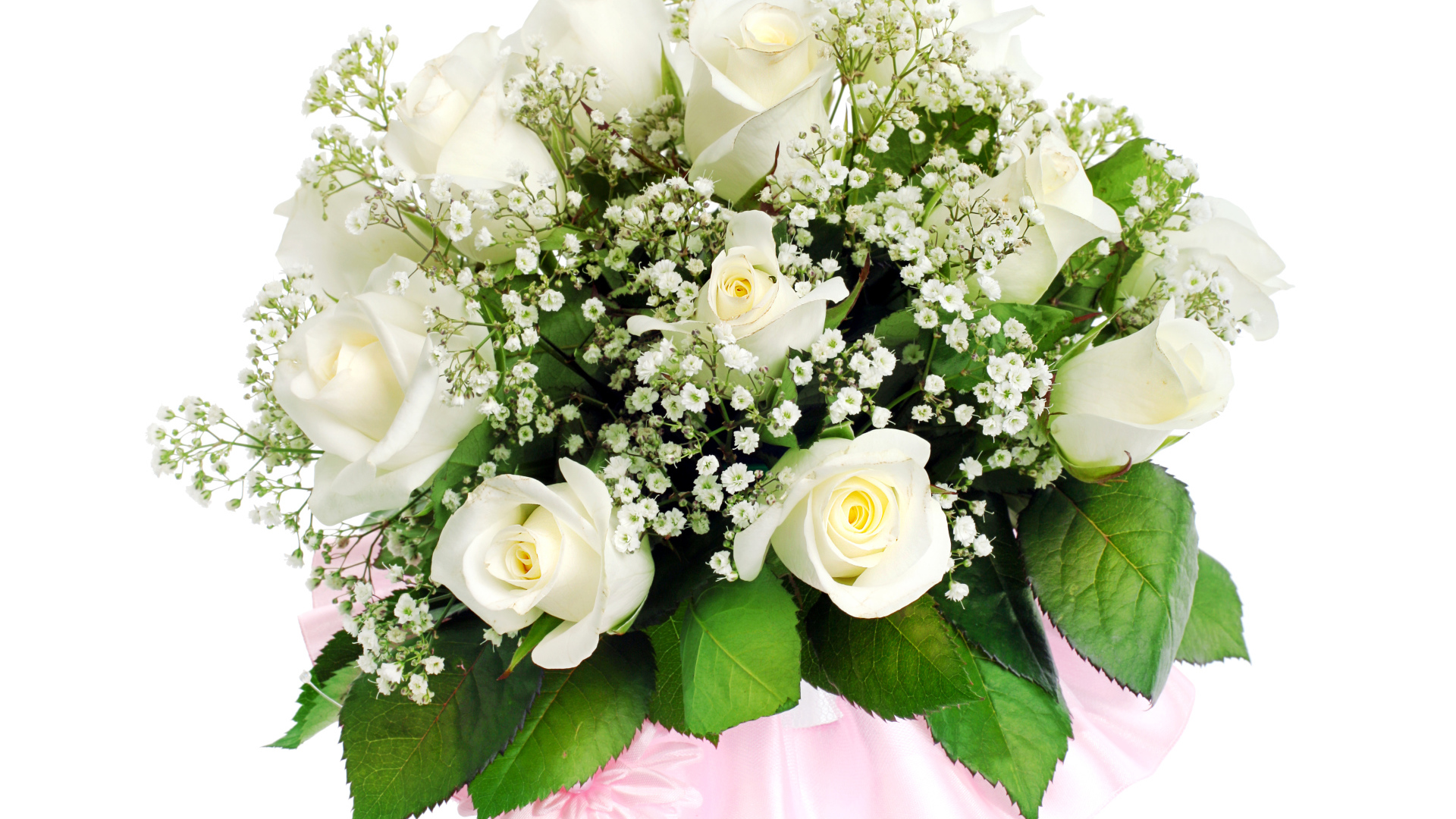 Красивый нежный букет  роз с мелкими белыми цветами