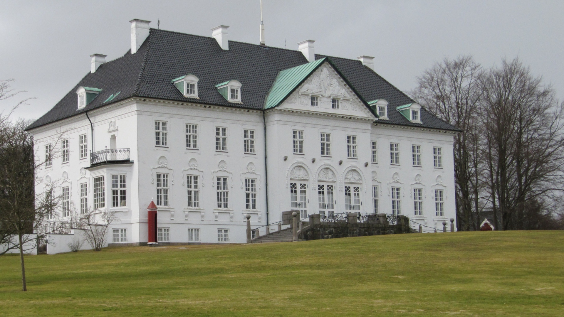 Дворец Марселисборг город Орхус, Дания 